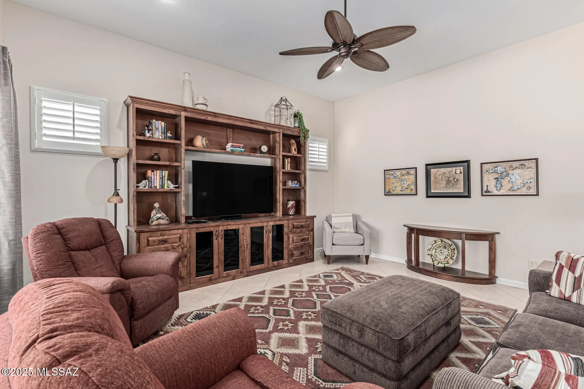 Property Slideshow image 9 of 44 | 2551 e canyon crossing dr, Green Valley, AZ, 85614