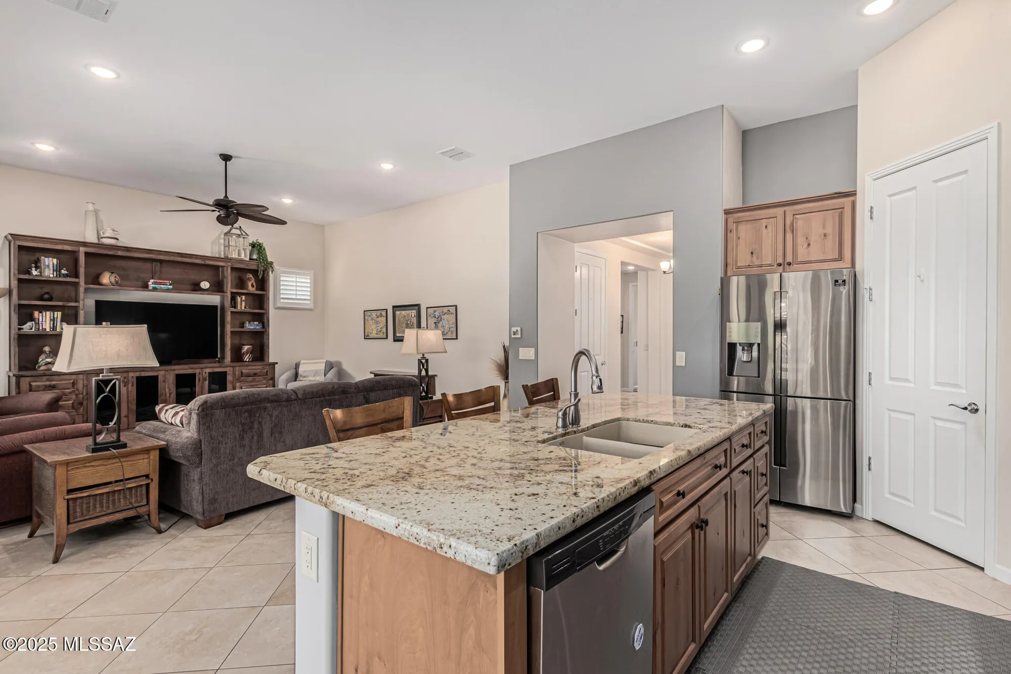 Property Slideshow image 11 of 44 | 2551 e canyon crossing dr, Green Valley, AZ, 85614