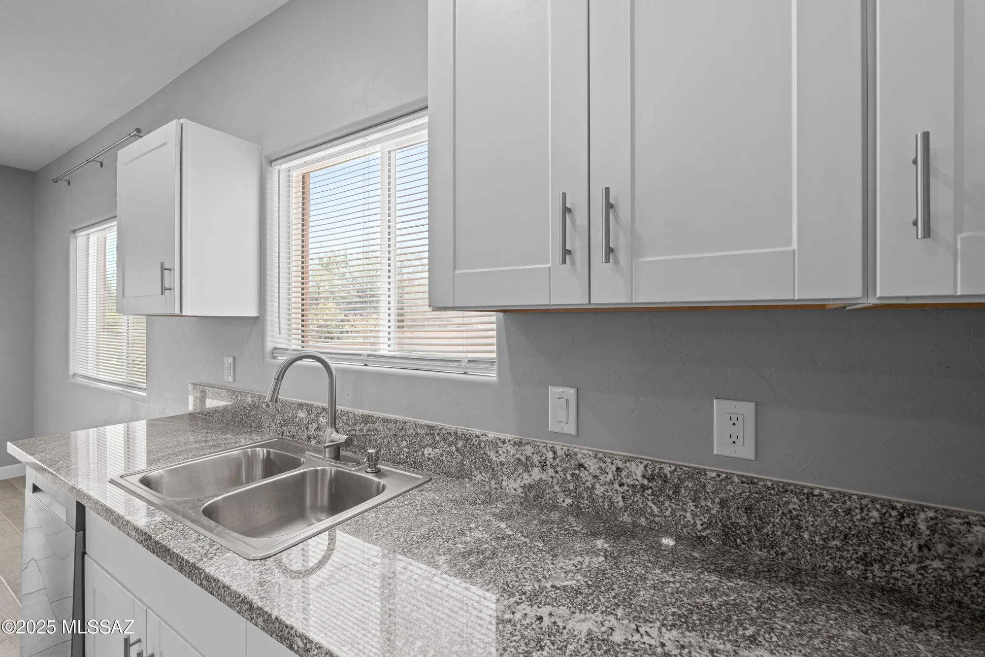 Property Slideshow image 11 of 39 | 1960 s san vincent dr, Green Valley, AZ, 85614