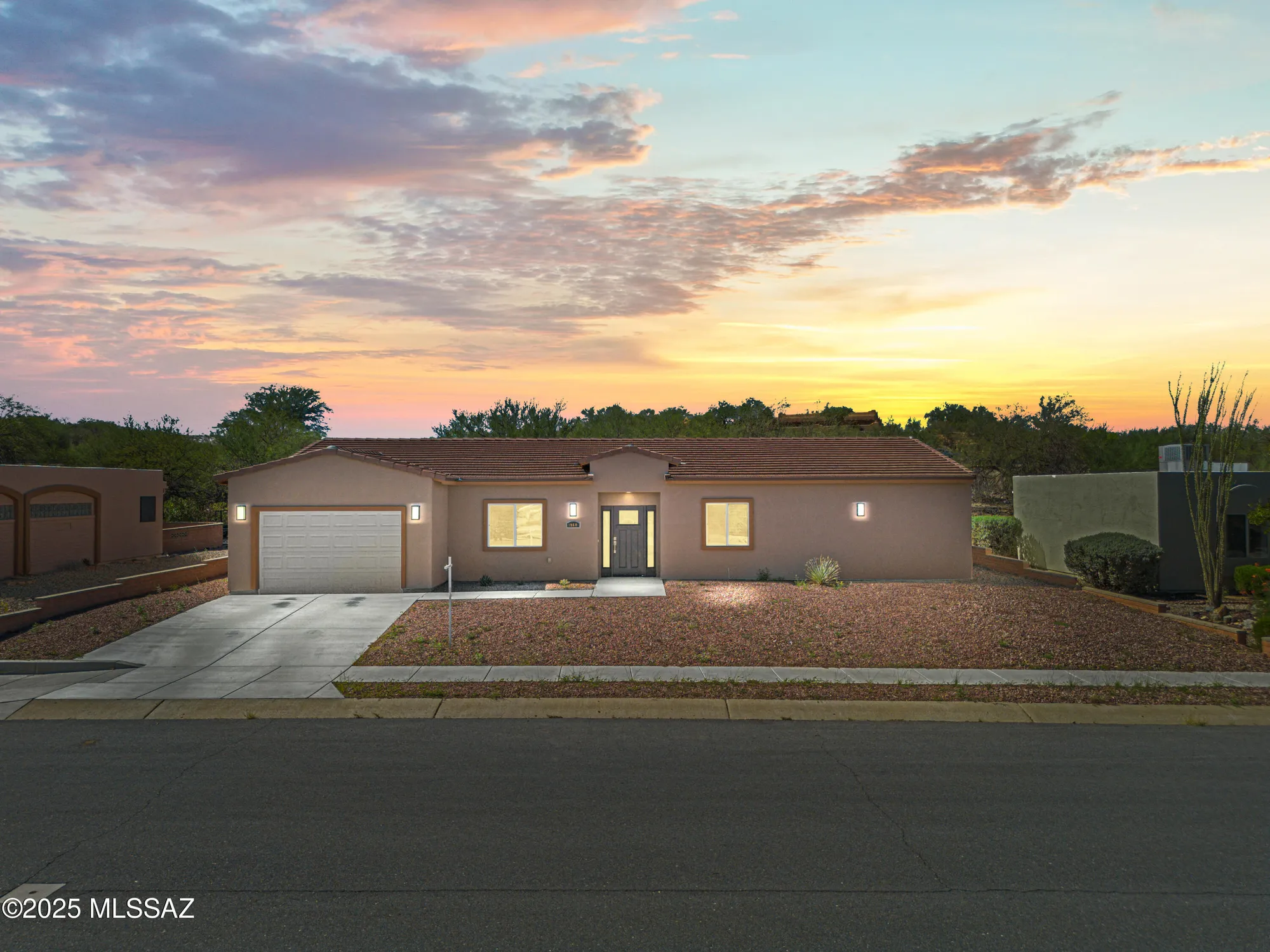 Property Slideshow image 4 of 39 | 1960 s san vincent dr, Green Valley, AZ, 85614