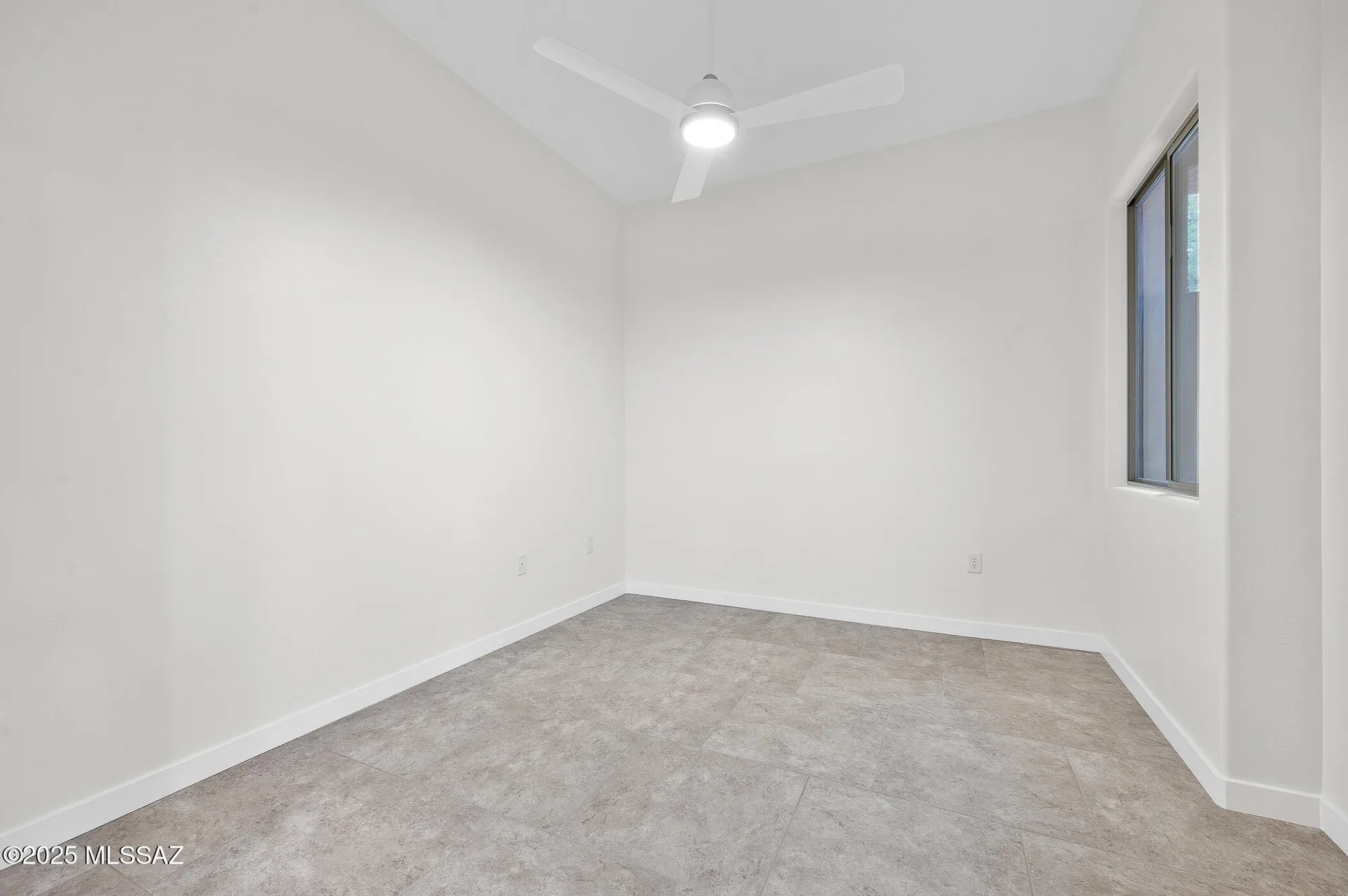 Property Slideshow image 21 of 30 | 88 n kokomo dr, Green Valley, AZ, 85614