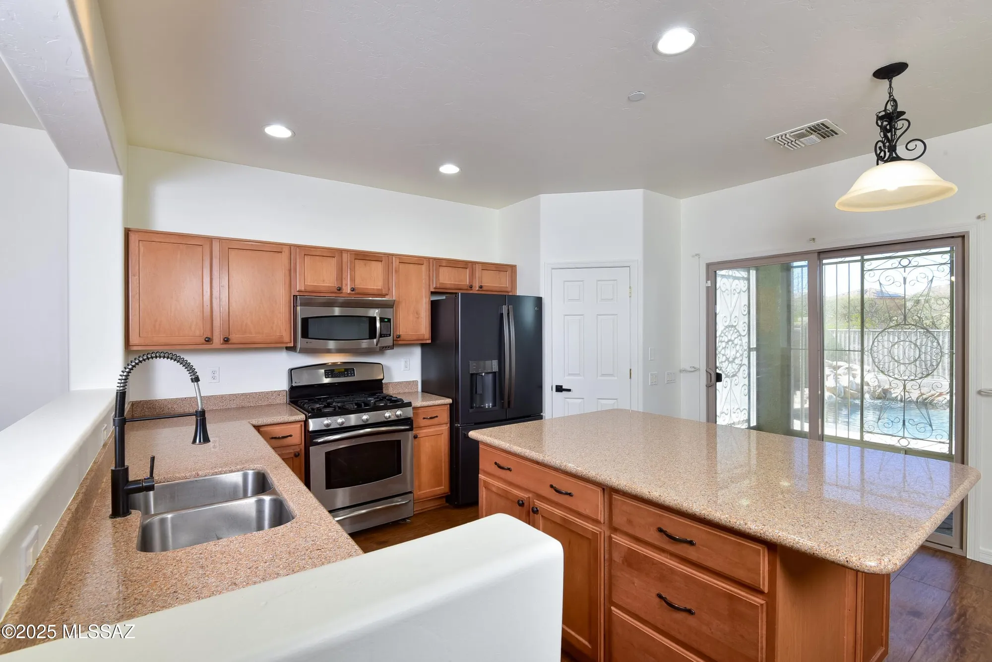 Property Slideshow image 6 of 22 | 14292 s via trujal, Sahuarita, AZ, 85629