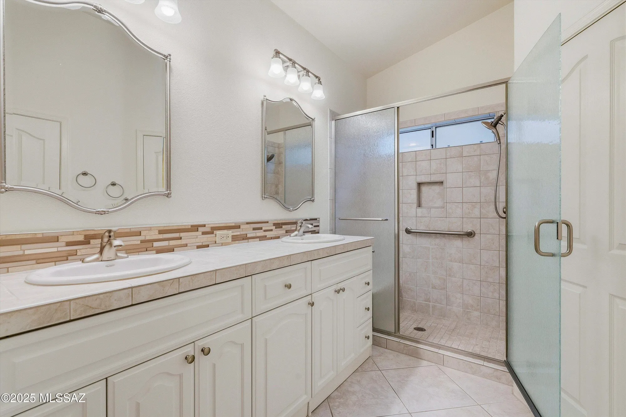 Property Slideshow image 17 of 49 | 64235 e greenbelt ln, Saddlebrooke, AZ, 85739