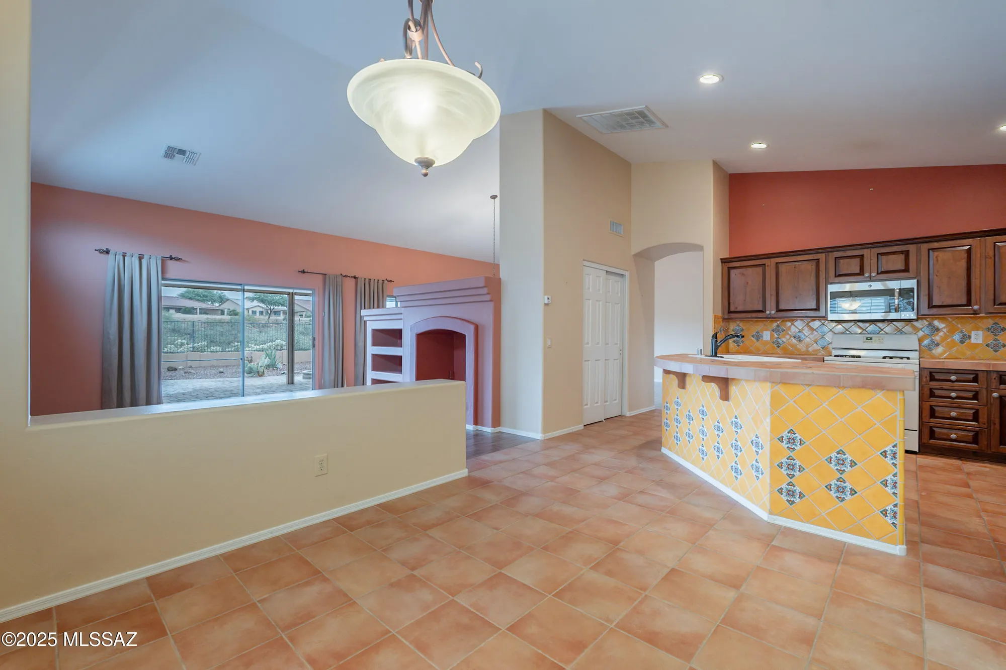 Property Slideshow image 21 of 42 | 37530 s ocotillo canyon dr, Saddlebrooke, AZ, 85739