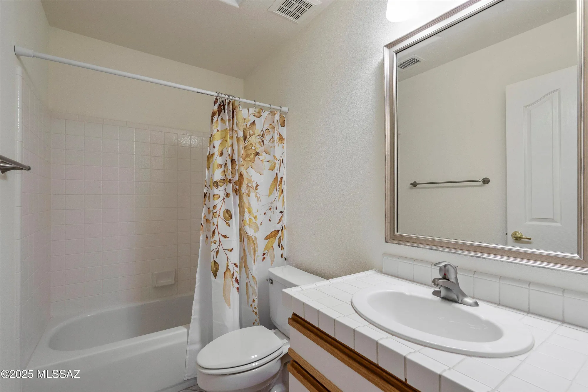 Property Slideshow image 27 of 49 | 64235 e greenbelt ln, Saddlebrooke, AZ, 85739