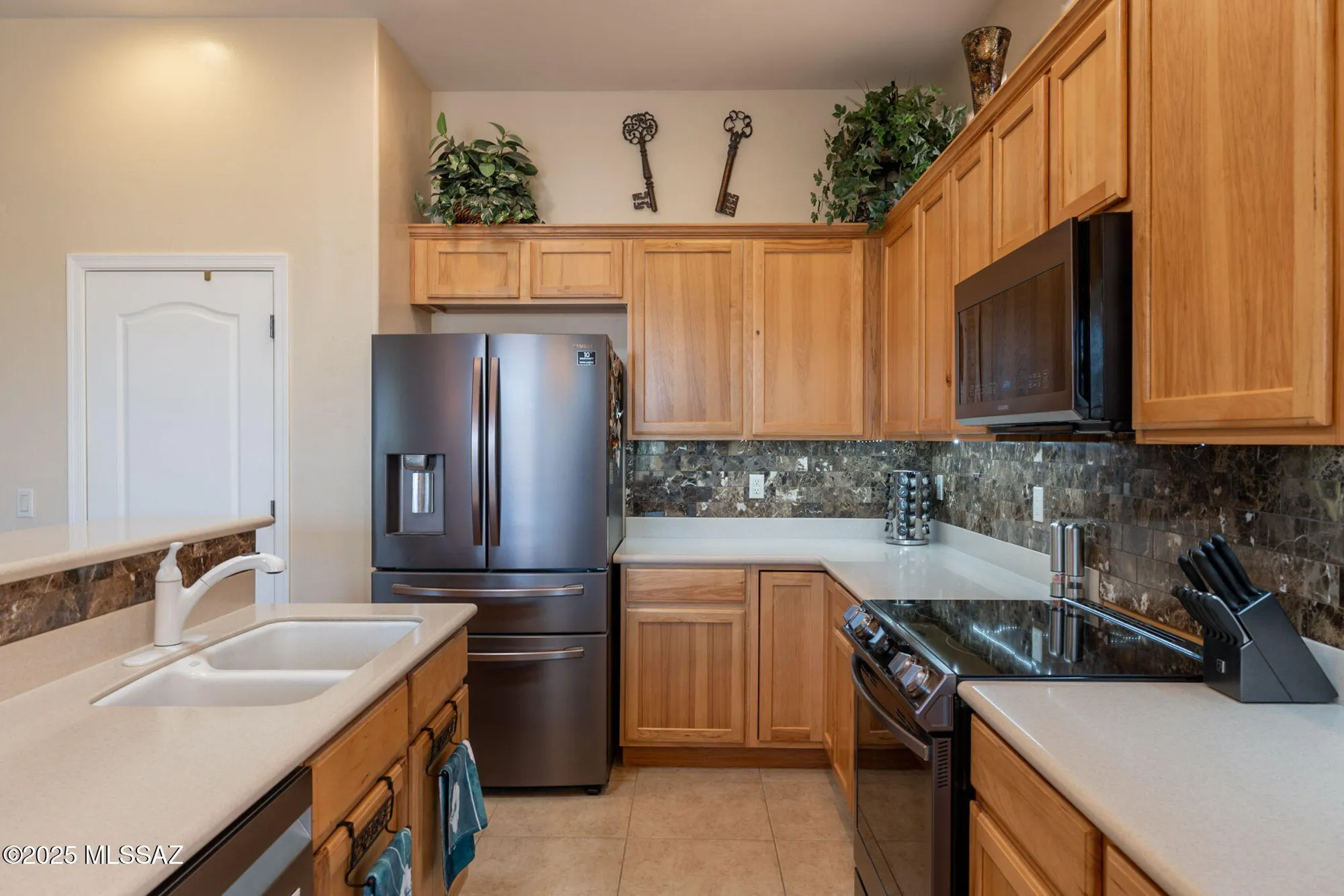 Property Slideshow image 21 of 48 | 5529 s guthrie peak dr, Green Valley, AZ, 85622