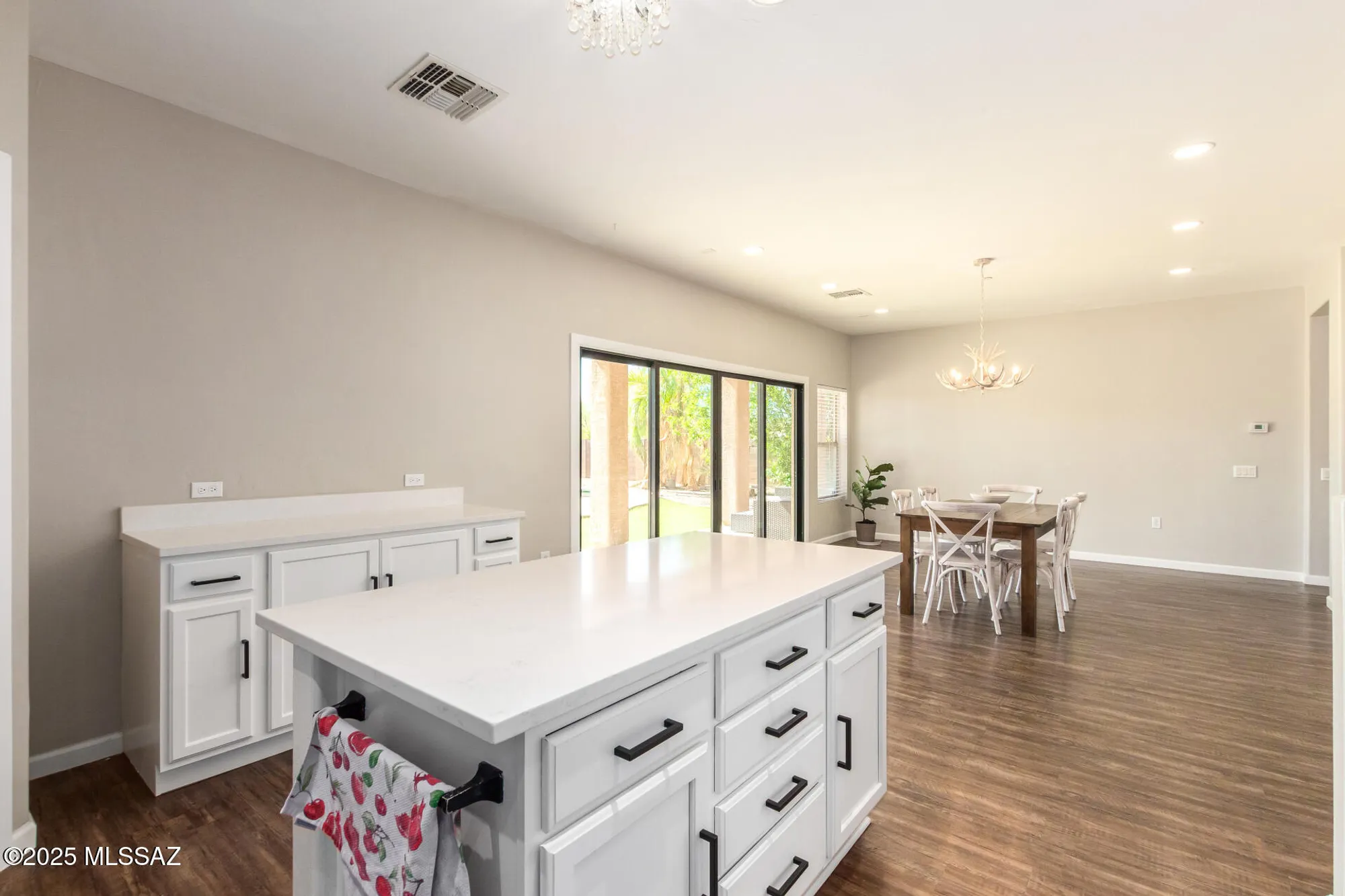 Property Slideshow image 7 of 50 | 14345 s via trujal, Sahuarita, AZ, 85629