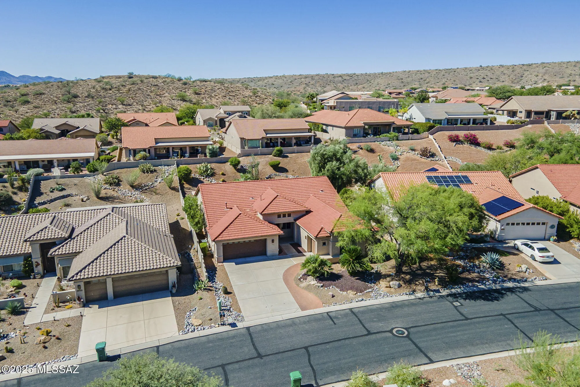 Property Slideshow image 19 of 49 | 38994 s windwood dr, Tucson, AZ, 85739