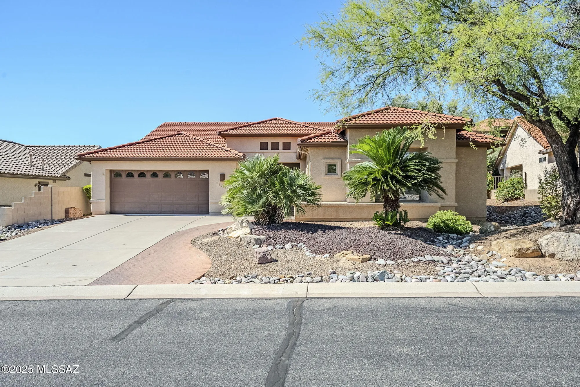 Property Slideshow image 21 of 49 | 38994 s windwood dr, Tucson, AZ, 85739