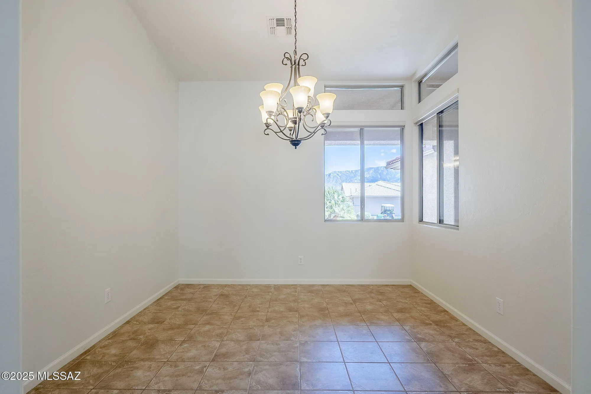 Property Slideshow image 9 of 49 | 38994 s windwood dr, Tucson, AZ, 85739