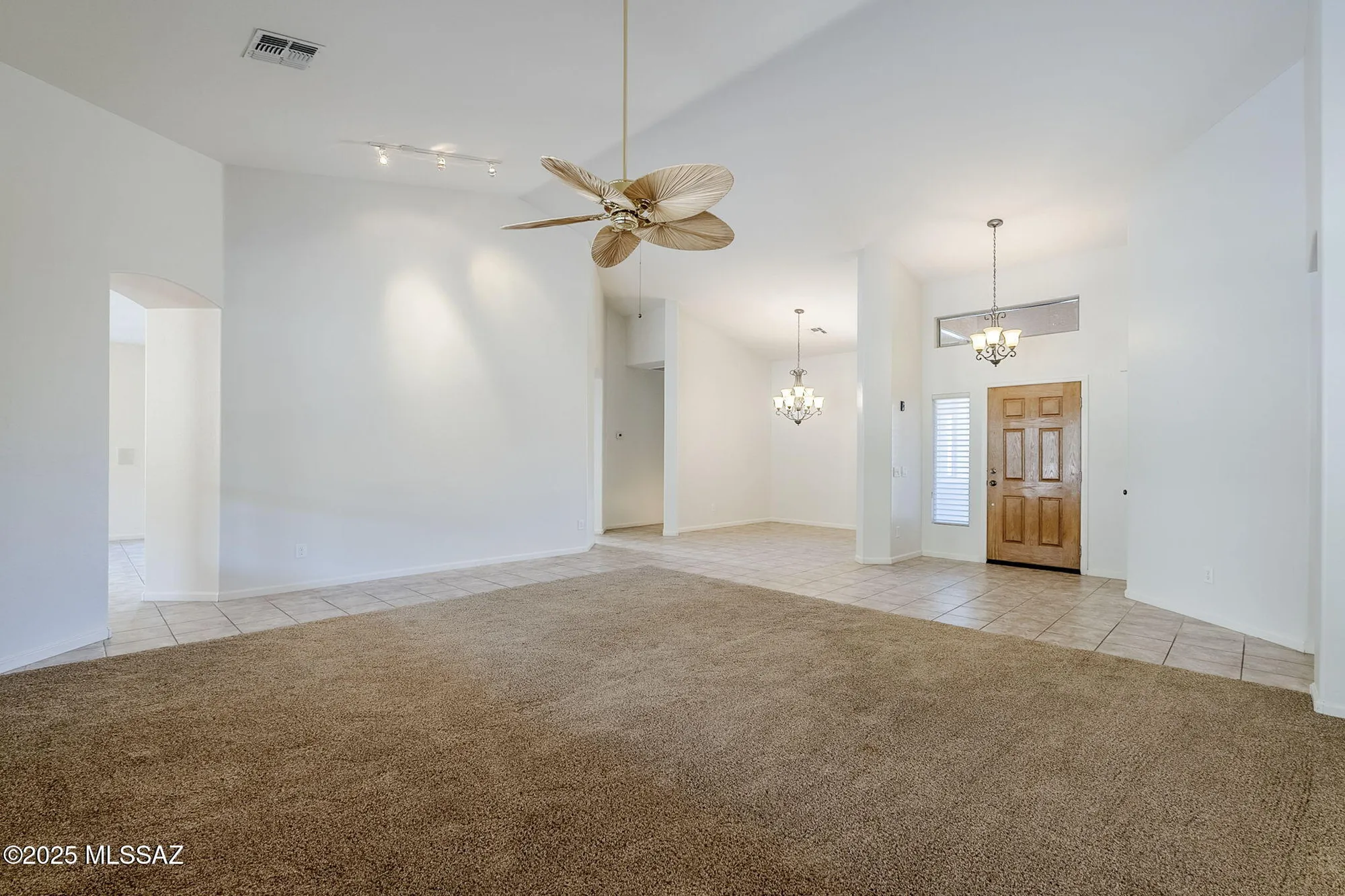 Property Slideshow image 23 of 49 | 38994 s windwood dr, Tucson, AZ, 85739