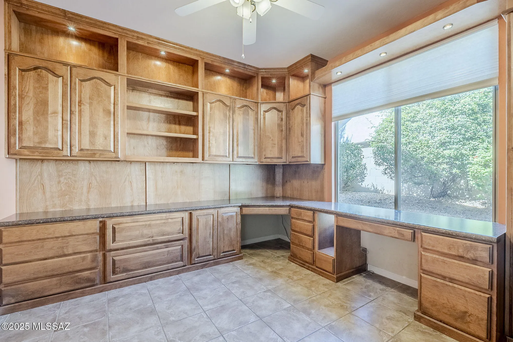 Property Slideshow image 12 of 49 | 38994 s windwood dr, Tucson, AZ, 85739