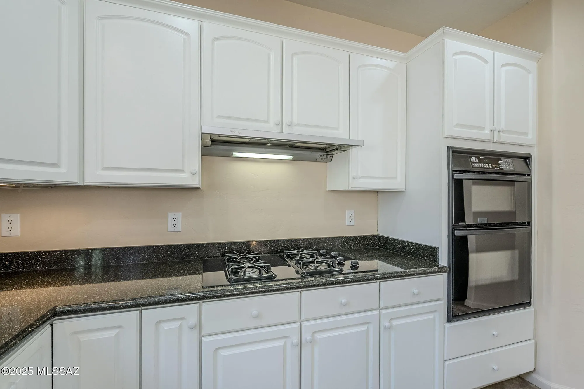 Property Slideshow image 28 of 49 | 38994 s windwood dr, Tucson, AZ, 85739