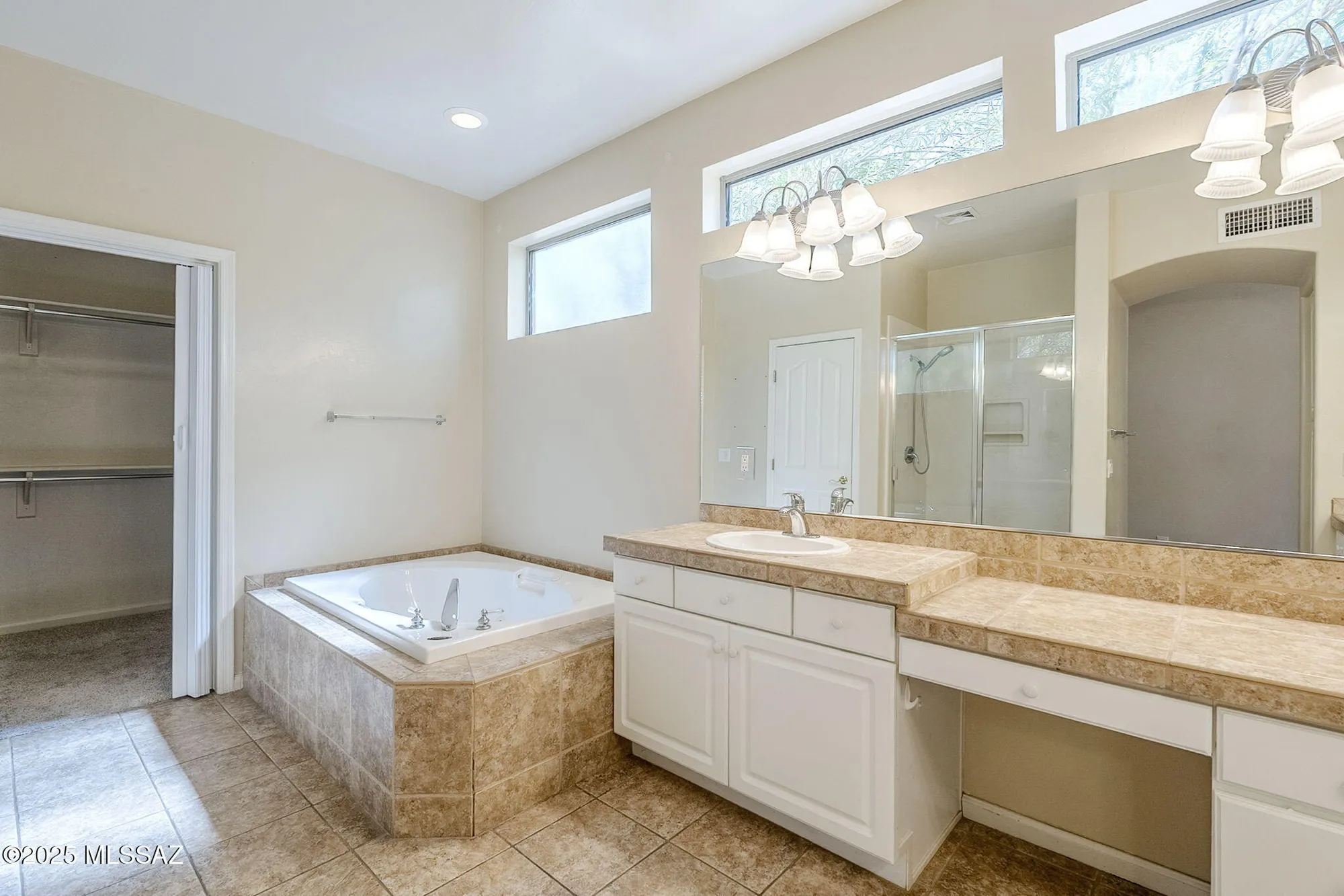 Property Slideshow image 36 of 49 | 38994 s windwood dr, Tucson, AZ, 85739