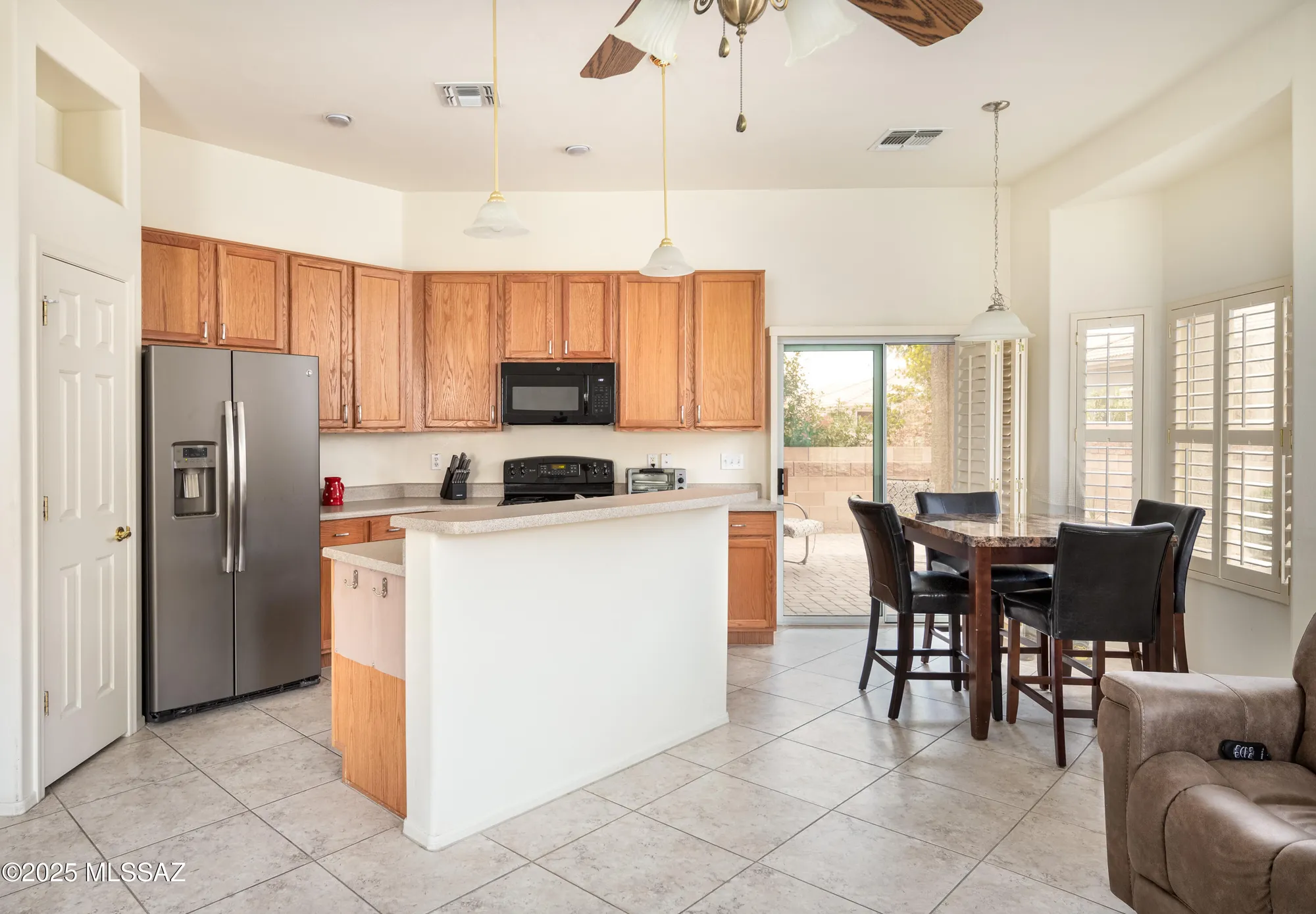 Property Slideshow image 9 of 35 | 13497 n holly grape dr, Marana, AZ, 85658