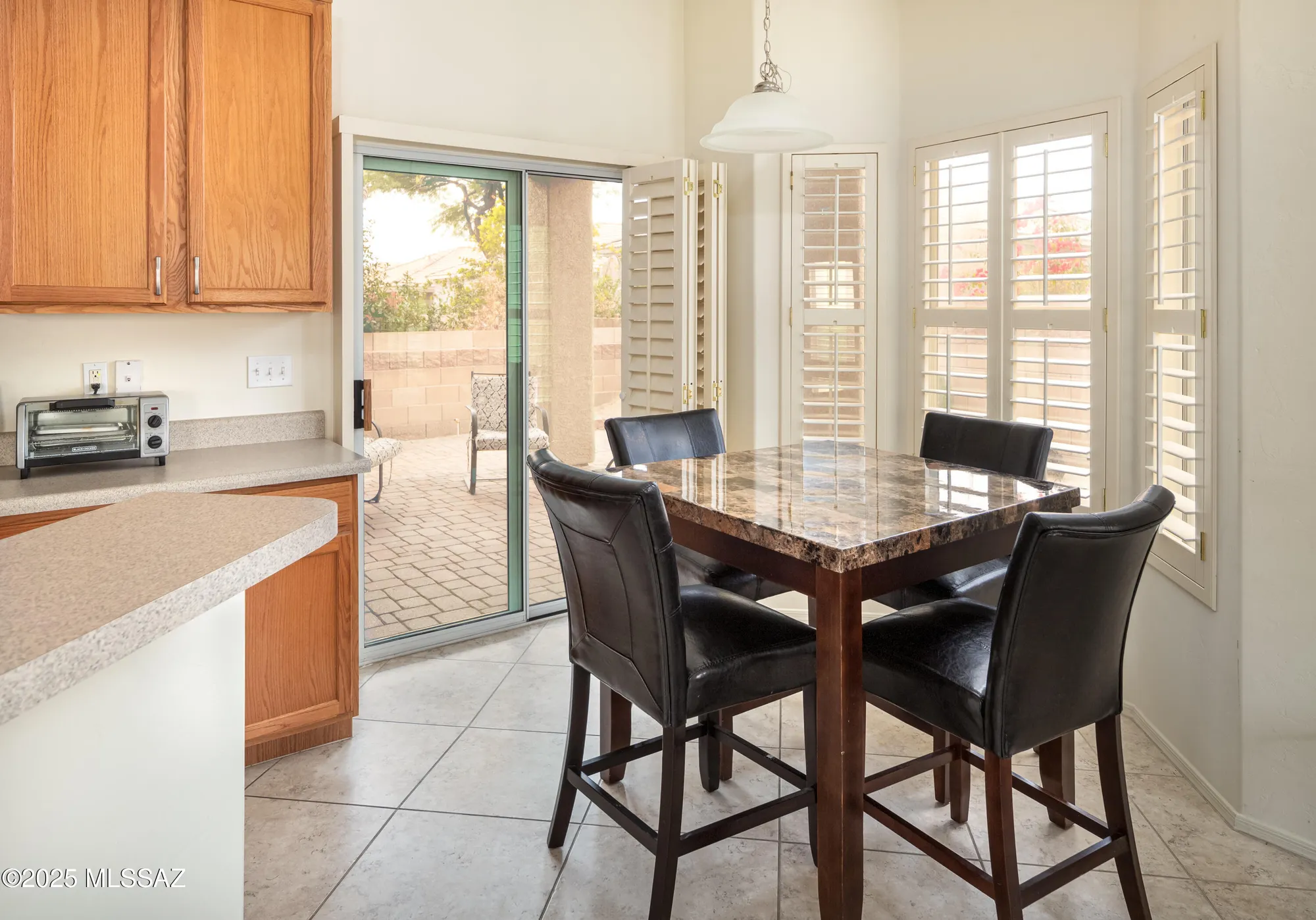 Property Slideshow image 10 of 35 | 13497 n holly grape dr, Marana, AZ, 85658
