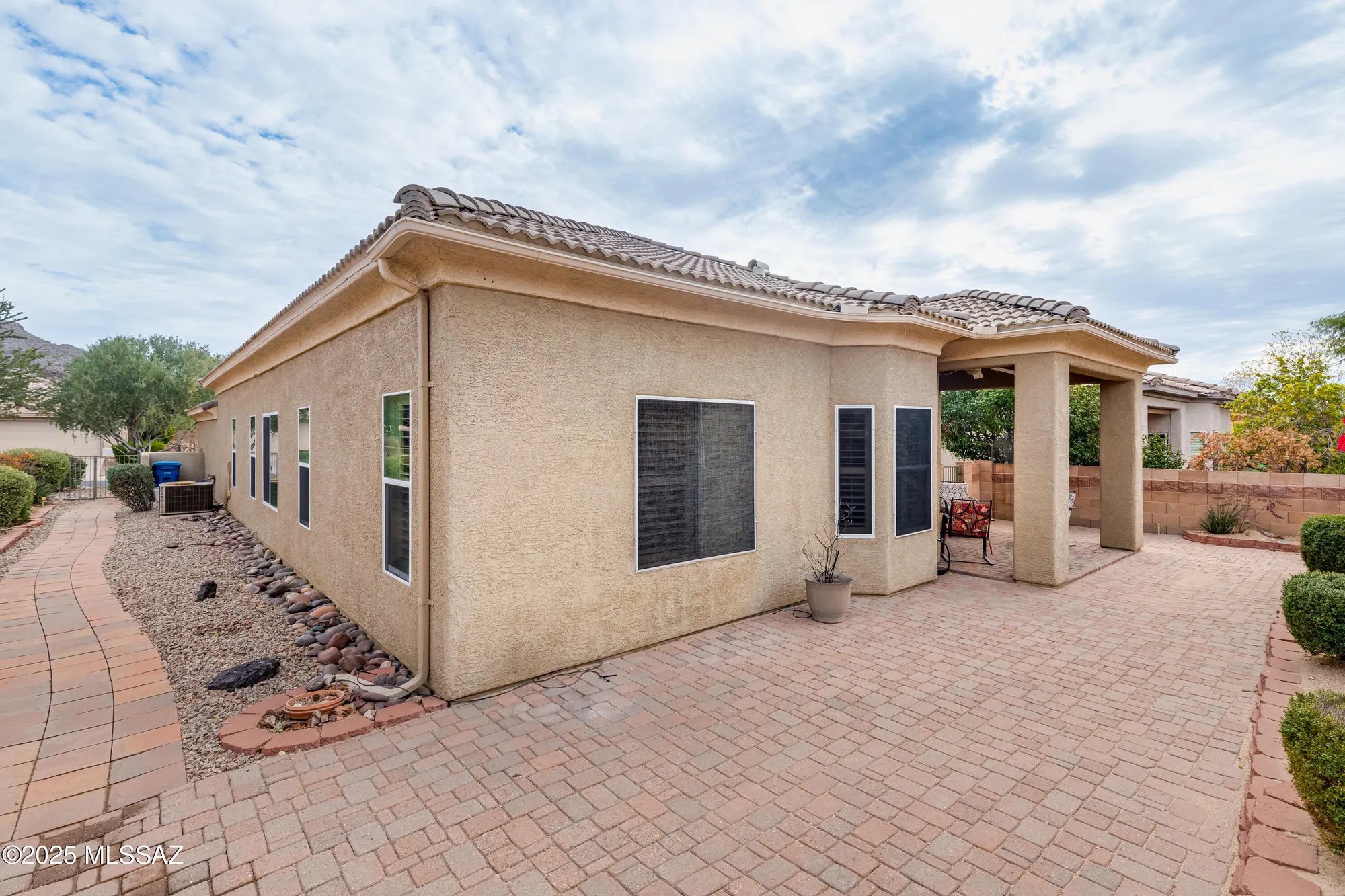 Property Slideshow image 20 of 35 | 13497 n holly grape dr, Marana, AZ, 85658