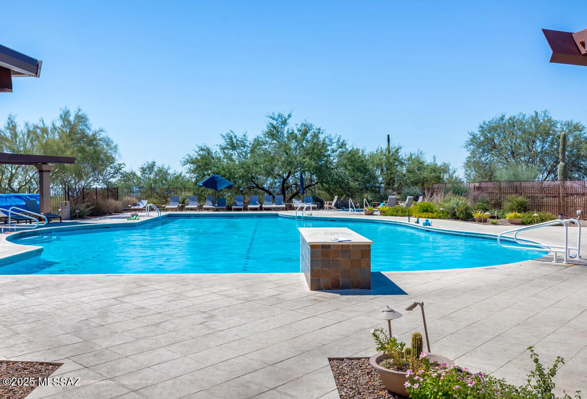 Property Slideshow image 31 of 35 | 13497 n holly grape dr, Marana, AZ, 85658