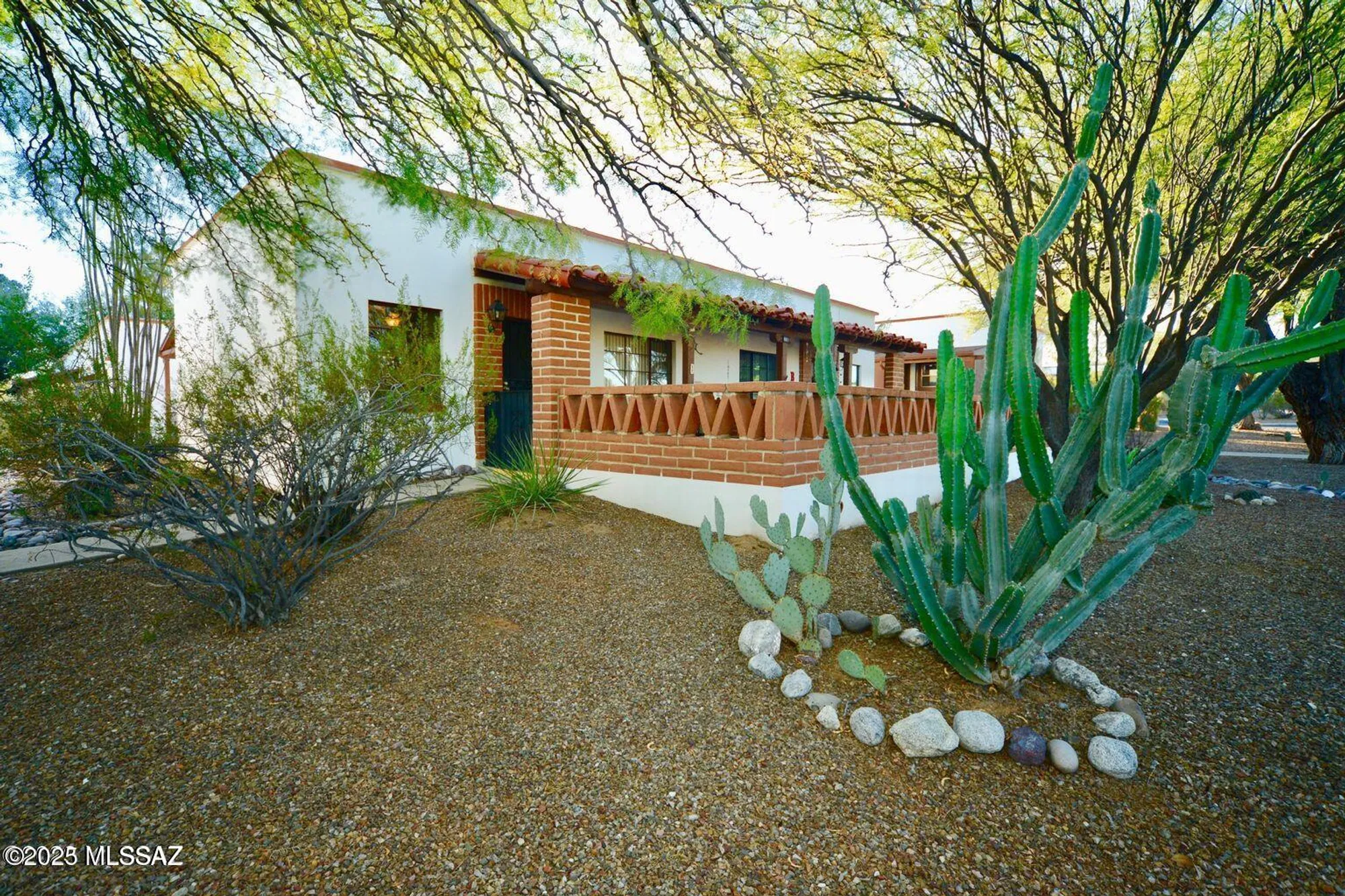 Property Slideshow image 2 of 23 | 401 w esperanza blvd a, Green Valley, AZ, 85614