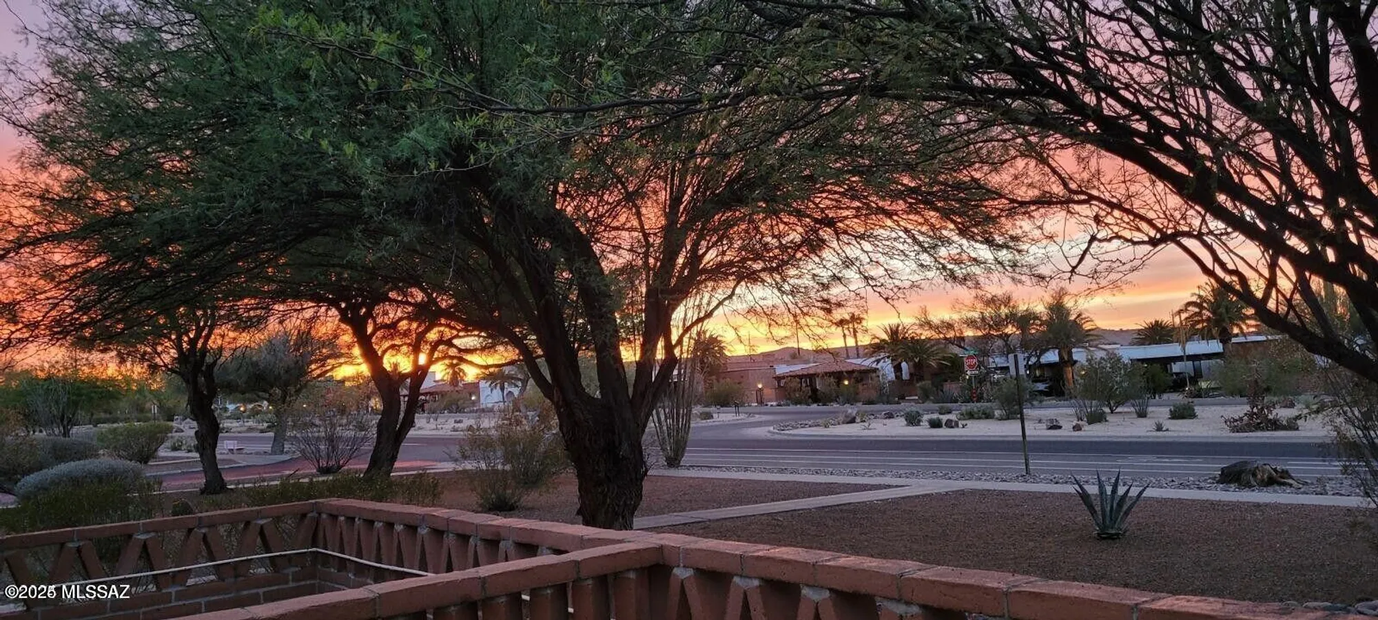 Property Slideshow image 7 of 23 | 401 w esperanza blvd a, Green Valley, AZ, 85614