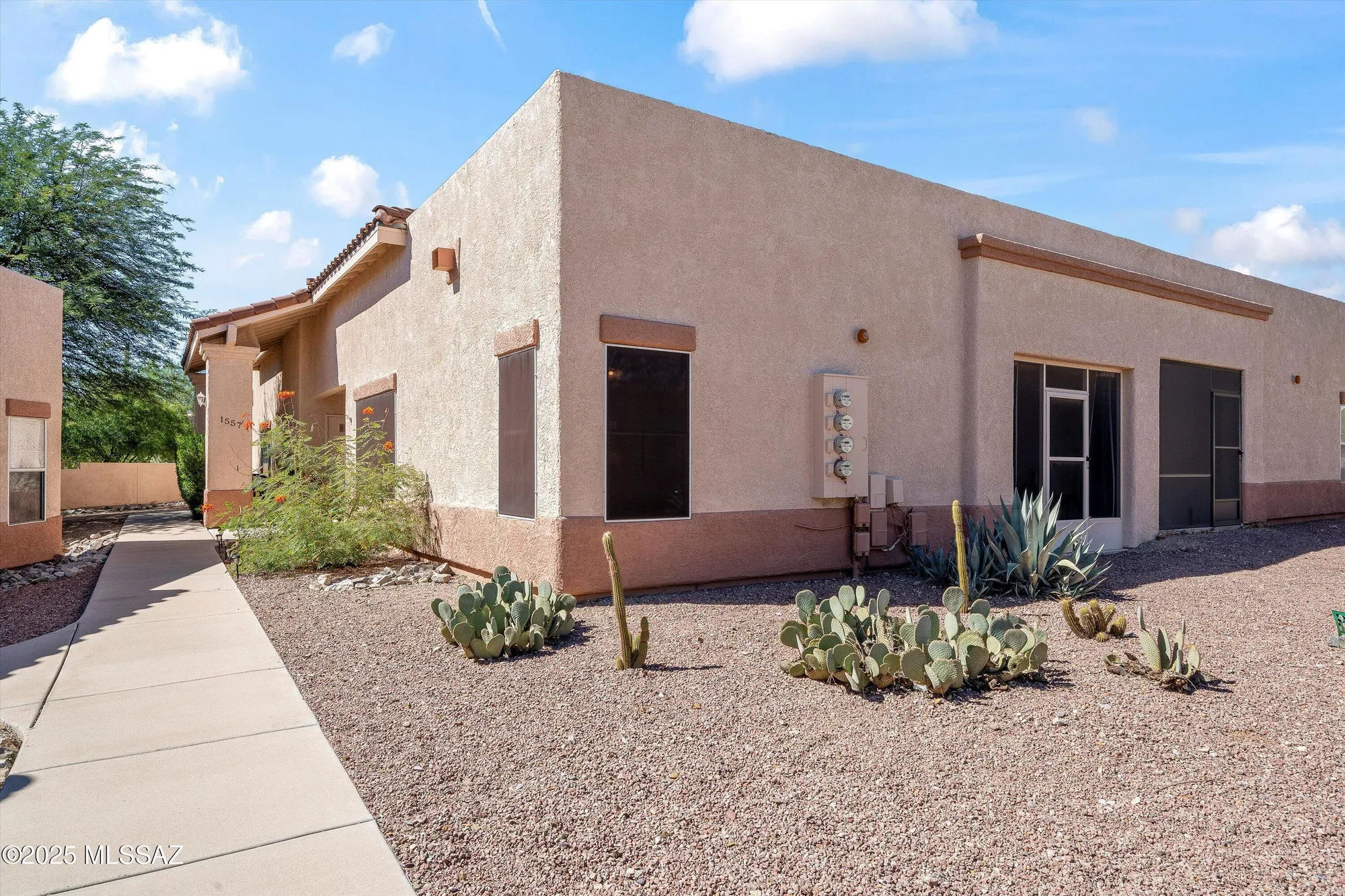 Property Slideshow image 2 of 30 | 1557 n paseo la tinaja, Green Valley, AZ, 85614