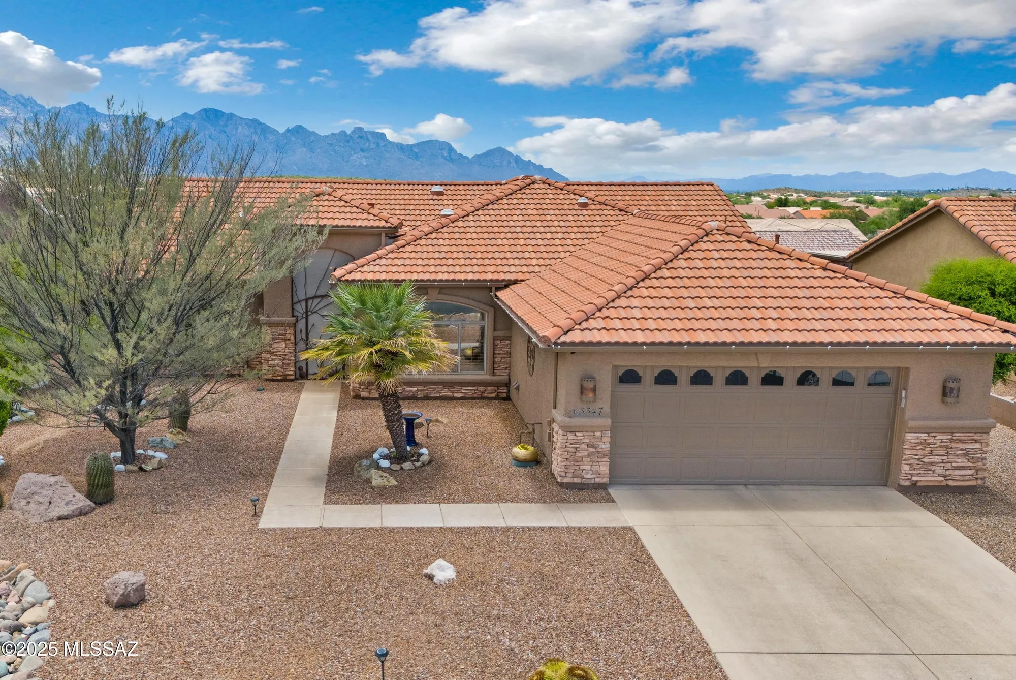 Property Slideshow image 1 of 50 | 63347 e squash blossom ln, Tucson, AZ, 85739