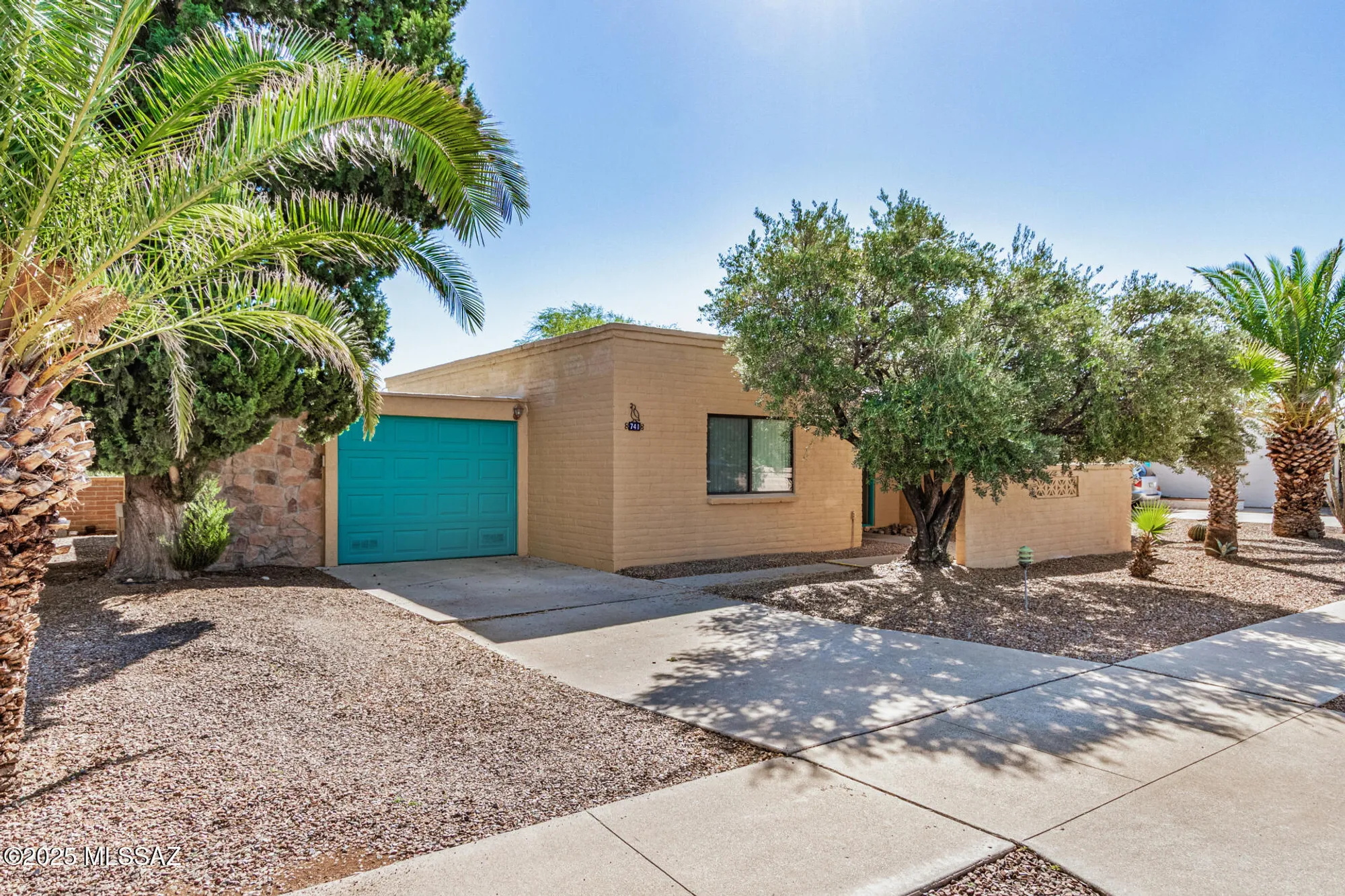 Property Slideshow image 3 of 31 | 741 s abrego dr, Green Valley, AZ, 85614