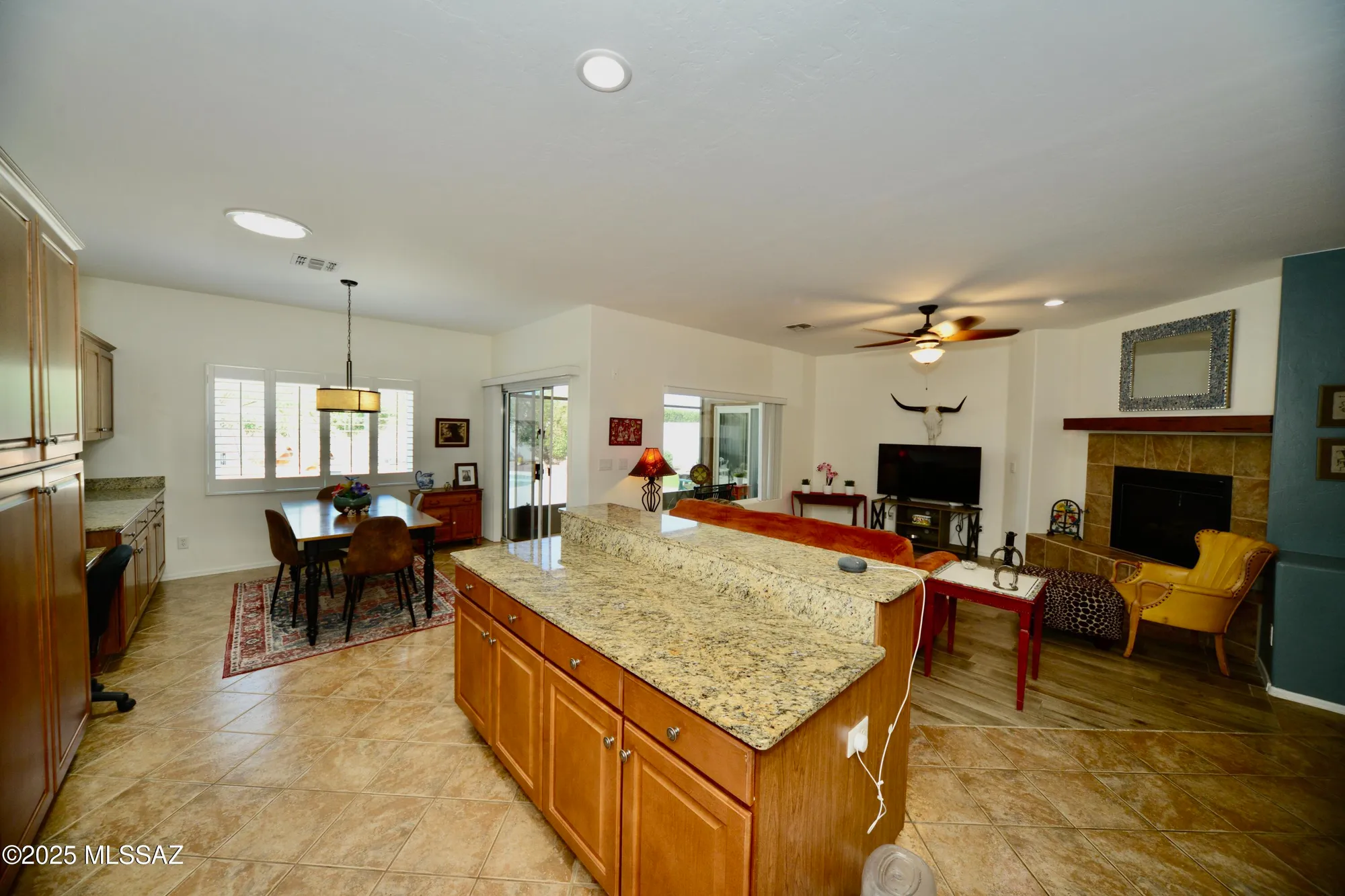 Property Slideshow image 8 of 46 | 610 w rio teras, Green Valley, AZ, 85614