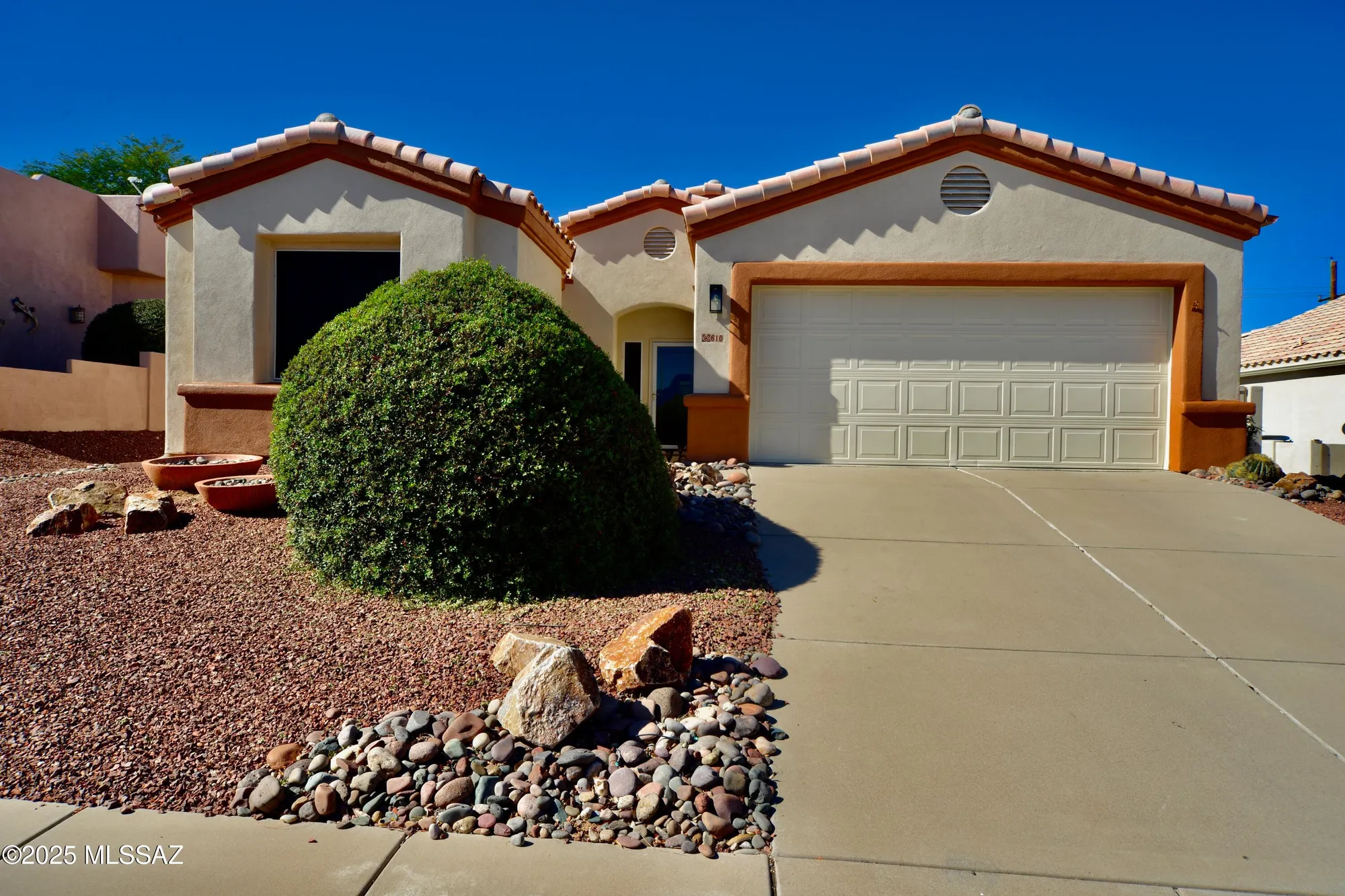 Property Slideshow image 3 of 46 | 610 w rio teras, Green Valley, AZ, 85614