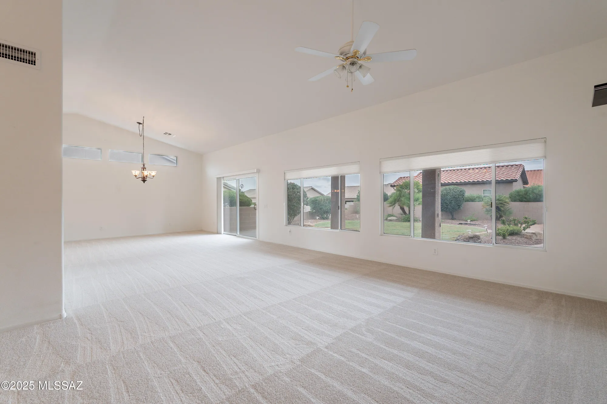 Property Slideshow image 2 of 41 | 37972 s boulder wind dr, Saddlebrooke, AZ, 85739