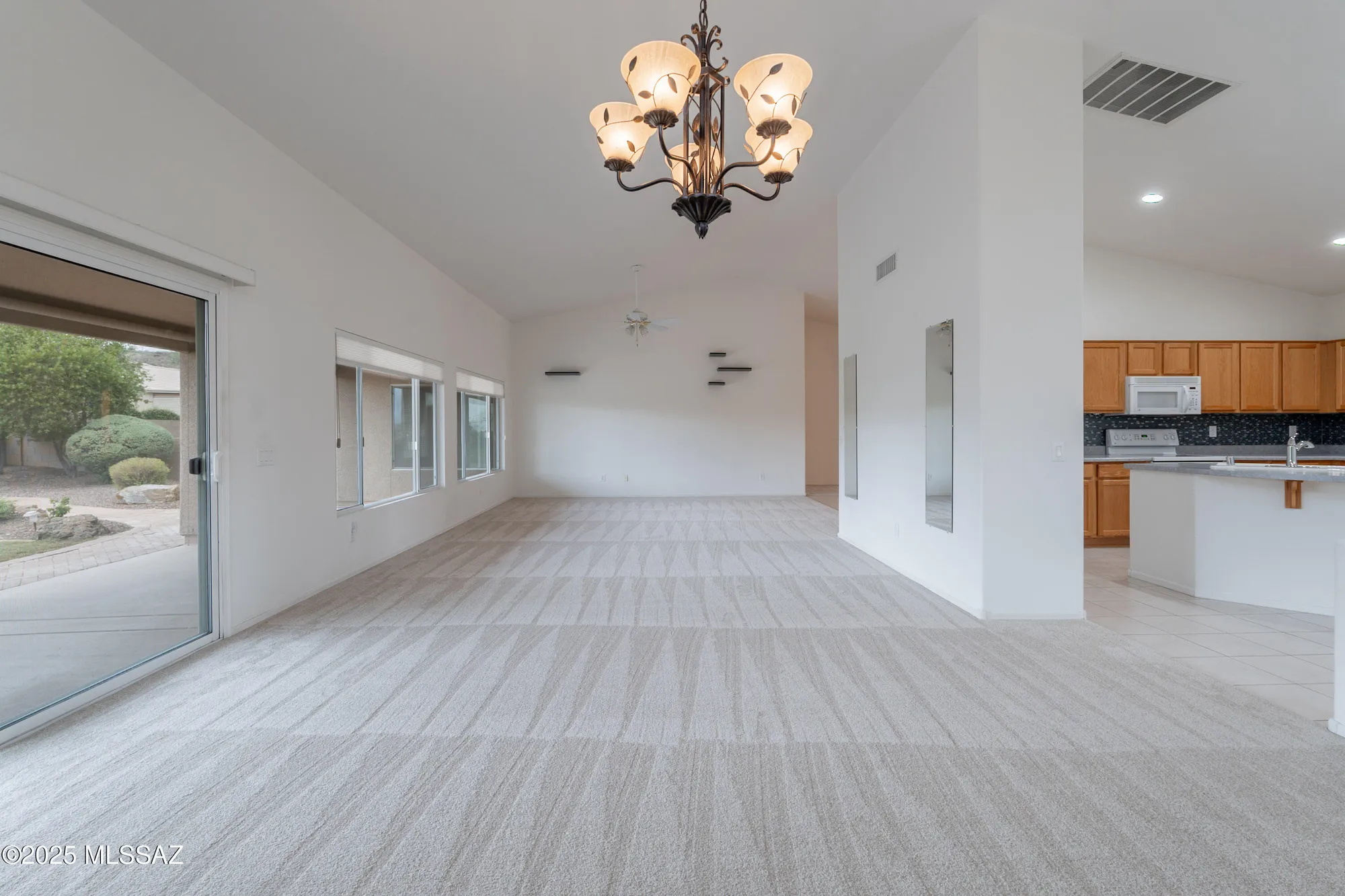 Property Slideshow image 15 of 41 | 37972 s boulder wind dr, Saddlebrooke, AZ, 85739