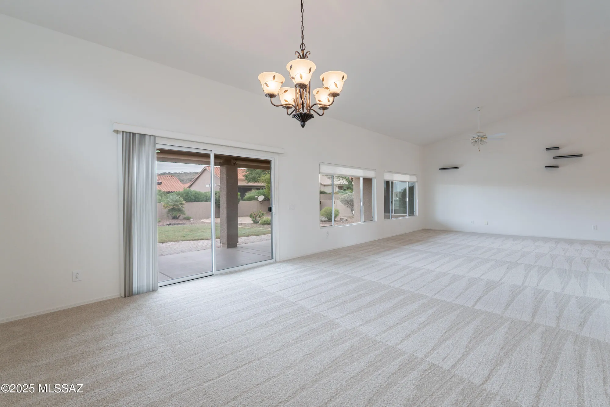 Property Slideshow image 11 of 41 | 37972 s boulder wind dr, Saddlebrooke, AZ, 85739