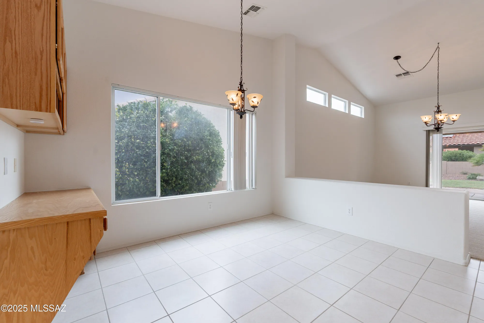 Property Slideshow image 4 of 41 | 37972 s boulder wind dr, Saddlebrooke, AZ, 85739