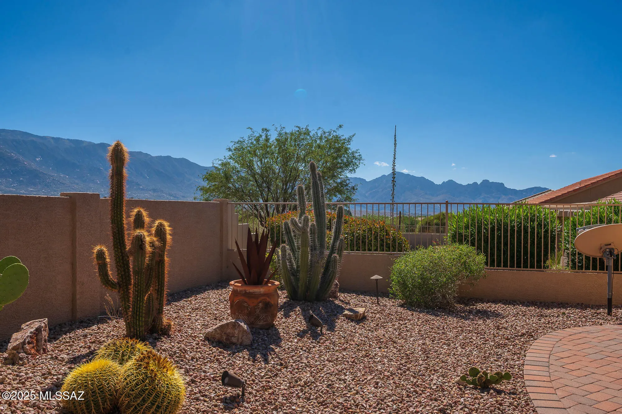 Property Slideshow image 6 of 49 | 38113 s granite crest dr, Saddlebrooke, AZ, 85739