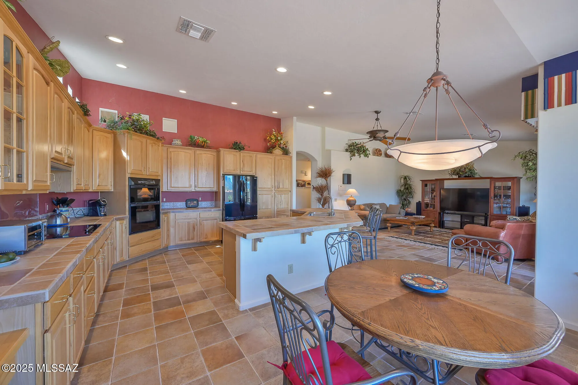 Property Slideshow image 13 of 49 | 38113 s granite crest dr, Saddlebrooke, AZ, 85739