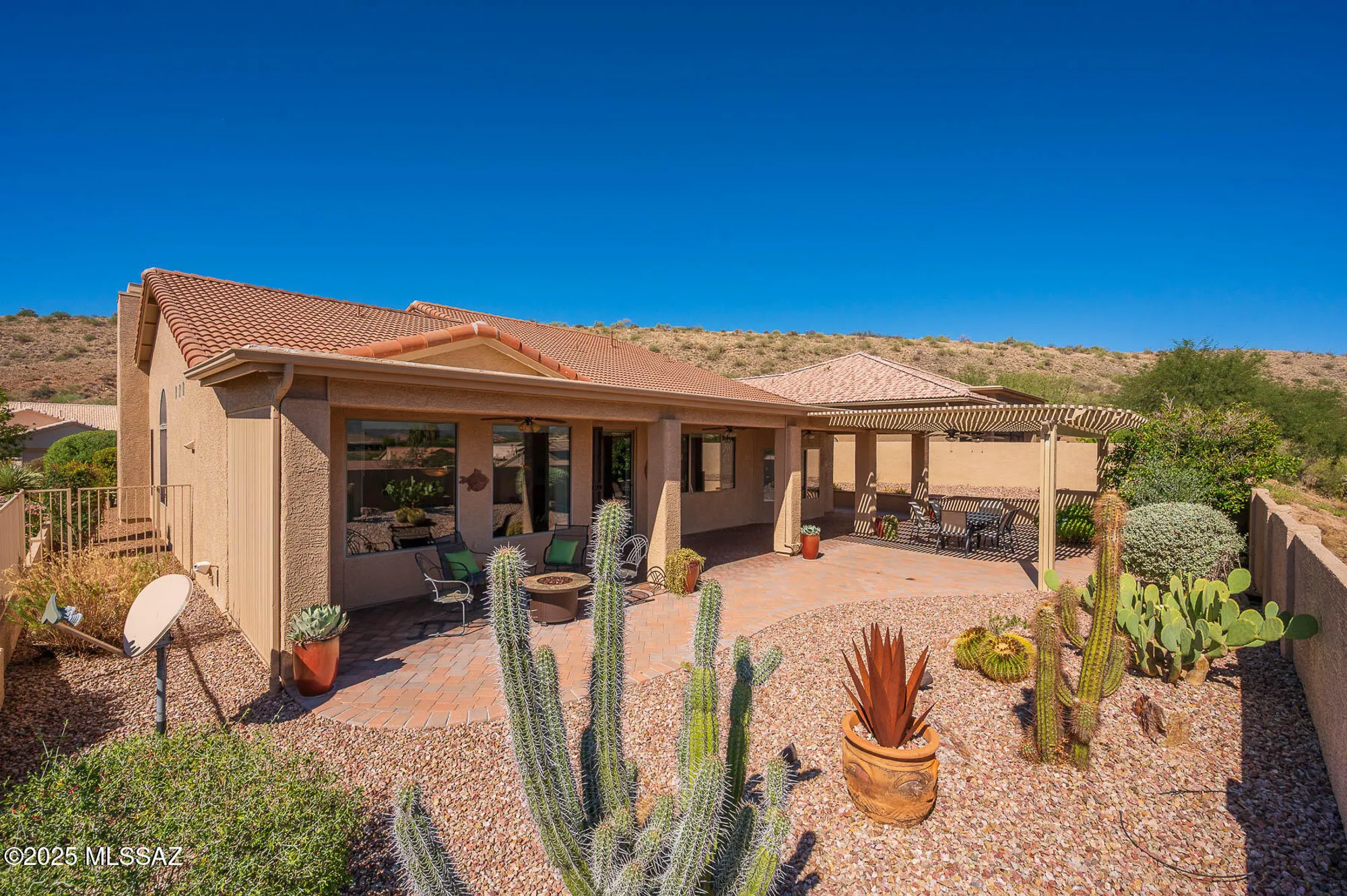 Property Slideshow image 7 of 49 | 38113 s granite crest dr, Saddlebrooke, AZ, 85739