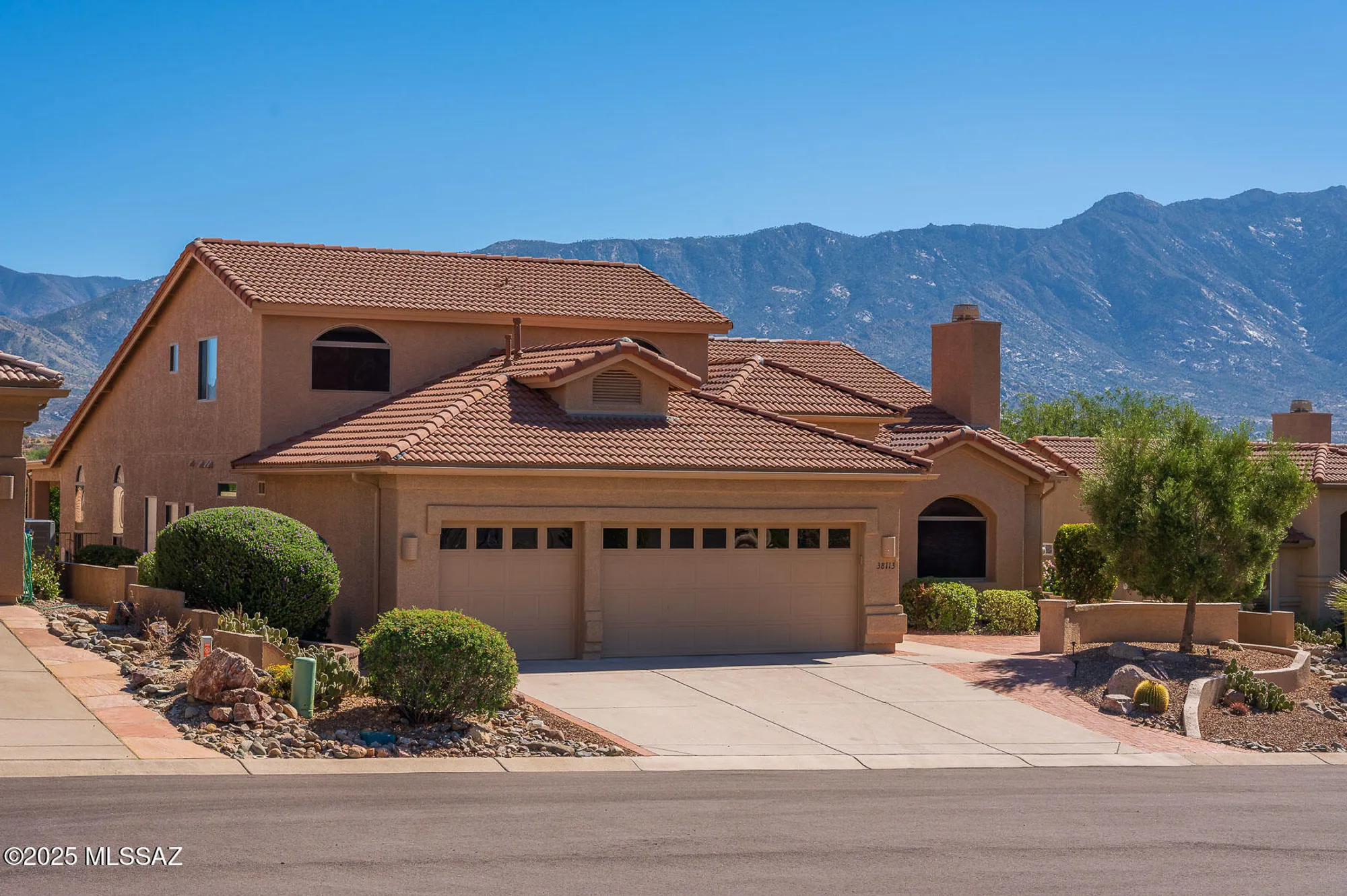 Property Slideshow image 1 of 49 | 38113 s granite crest dr, Saddlebrooke, AZ, 85739