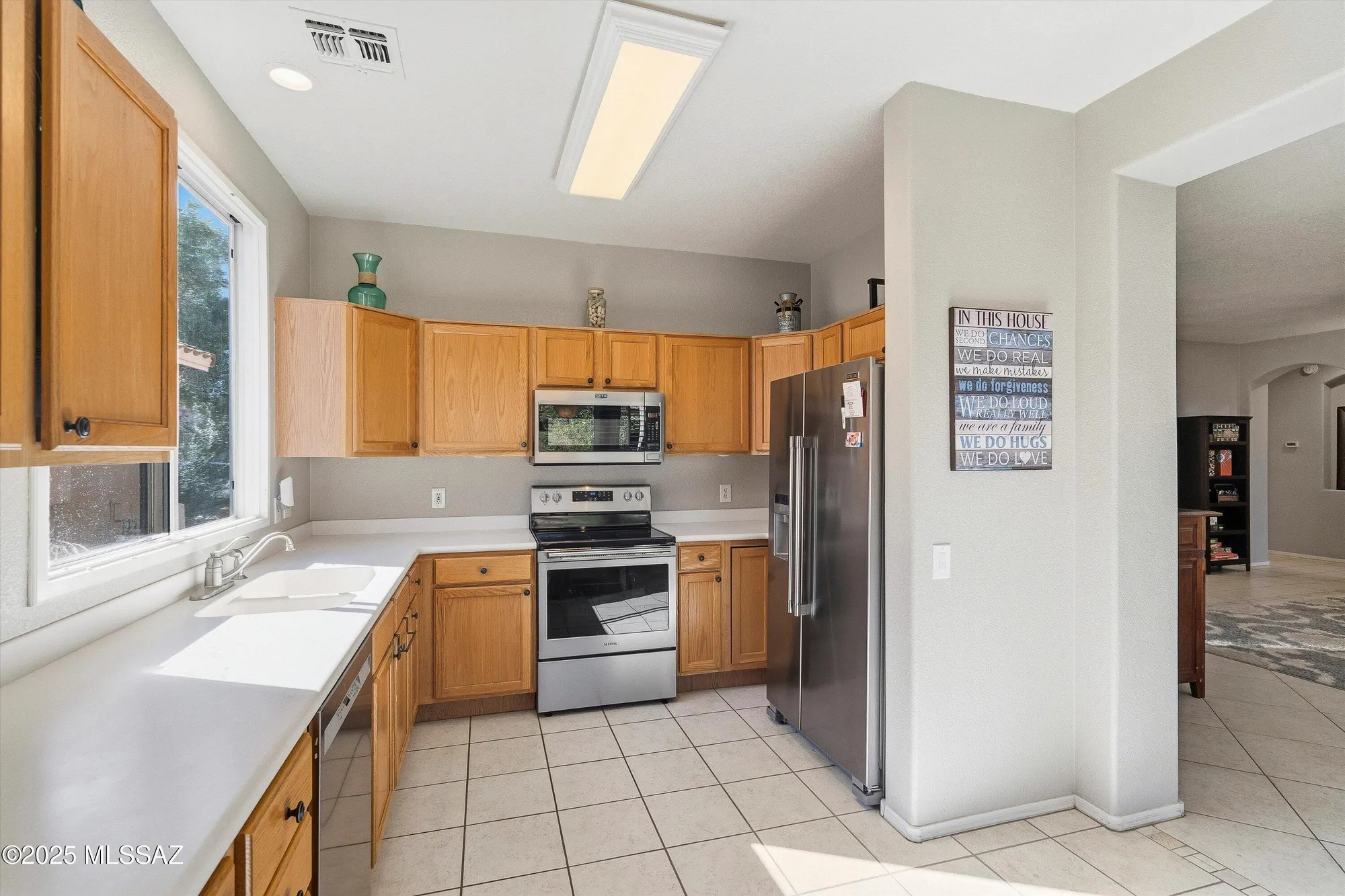 Property Slideshow image 3 of 36 | 7708 w wildflower crest way, Tucson, AZ, 85743