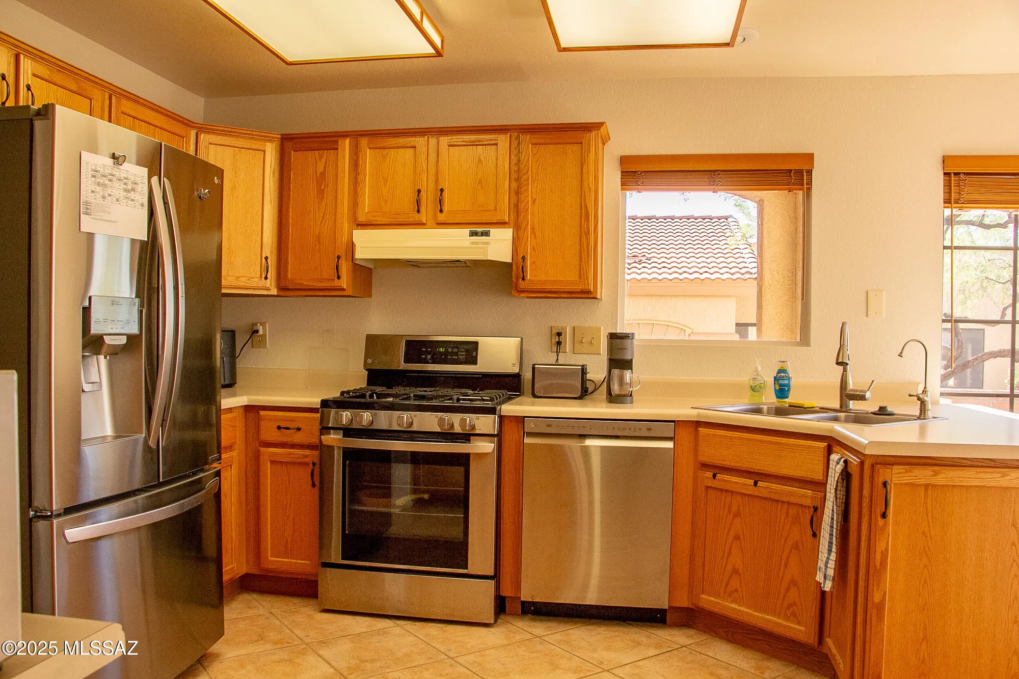 Property Slideshow image 2 of 15 | 14026 n green tree dr, Oro Valley, AZ, 85755