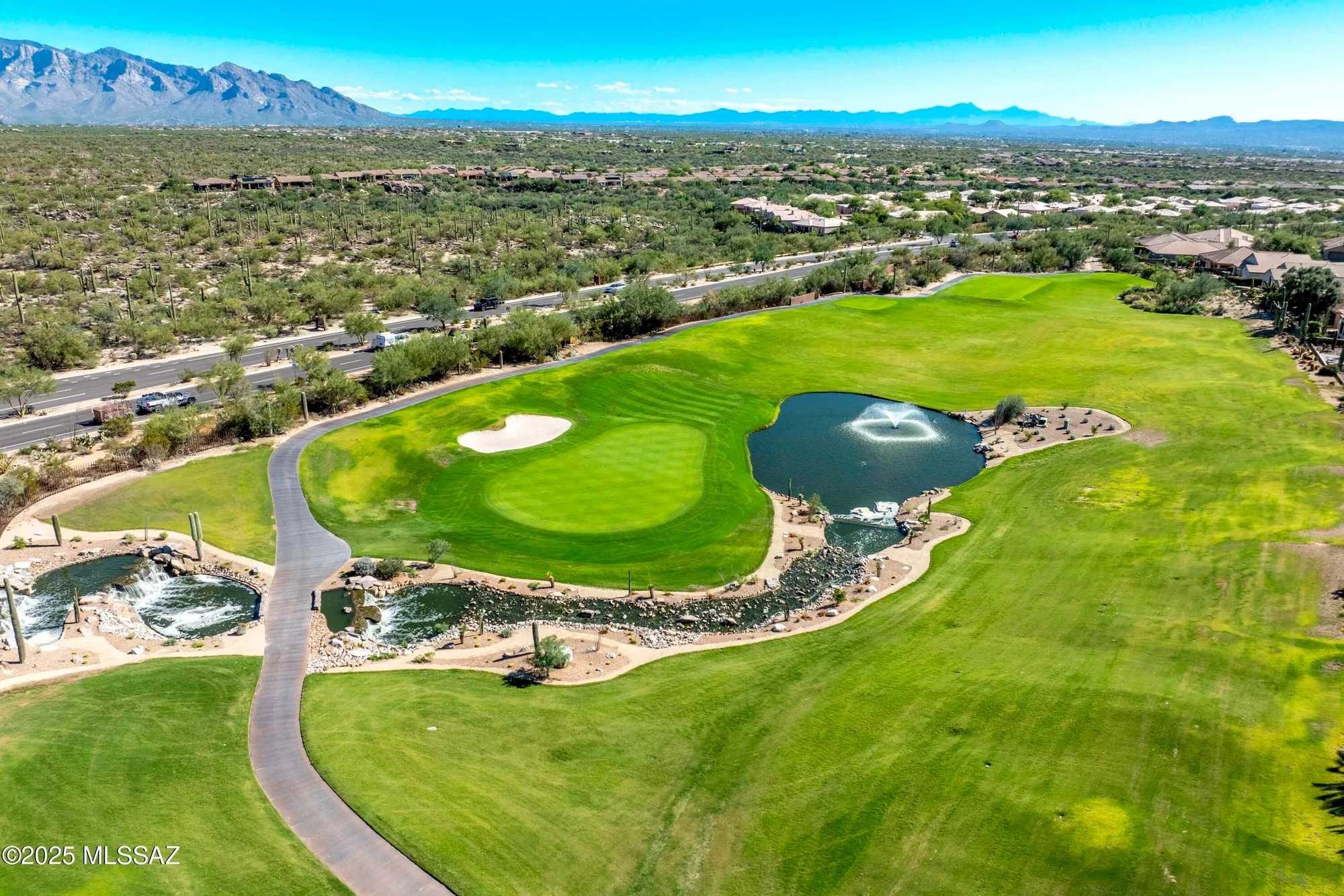 Property Slideshow image 27 of 37 | 12979 n desert flora ln, Marana, AZ, 85658