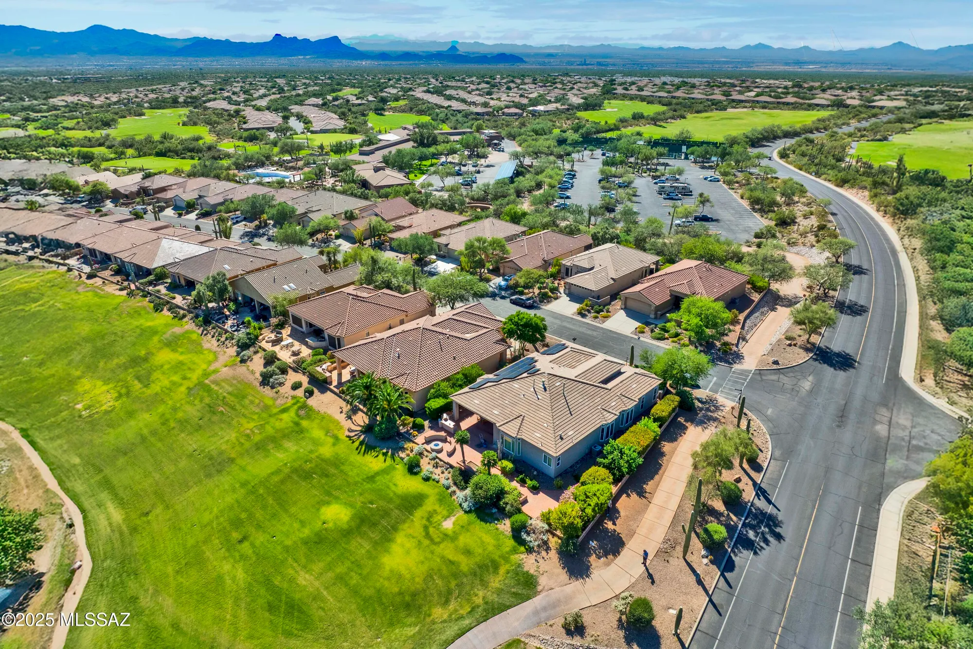 Property Slideshow image 26 of 37 | 12979 n desert flora ln, Marana, AZ, 85658