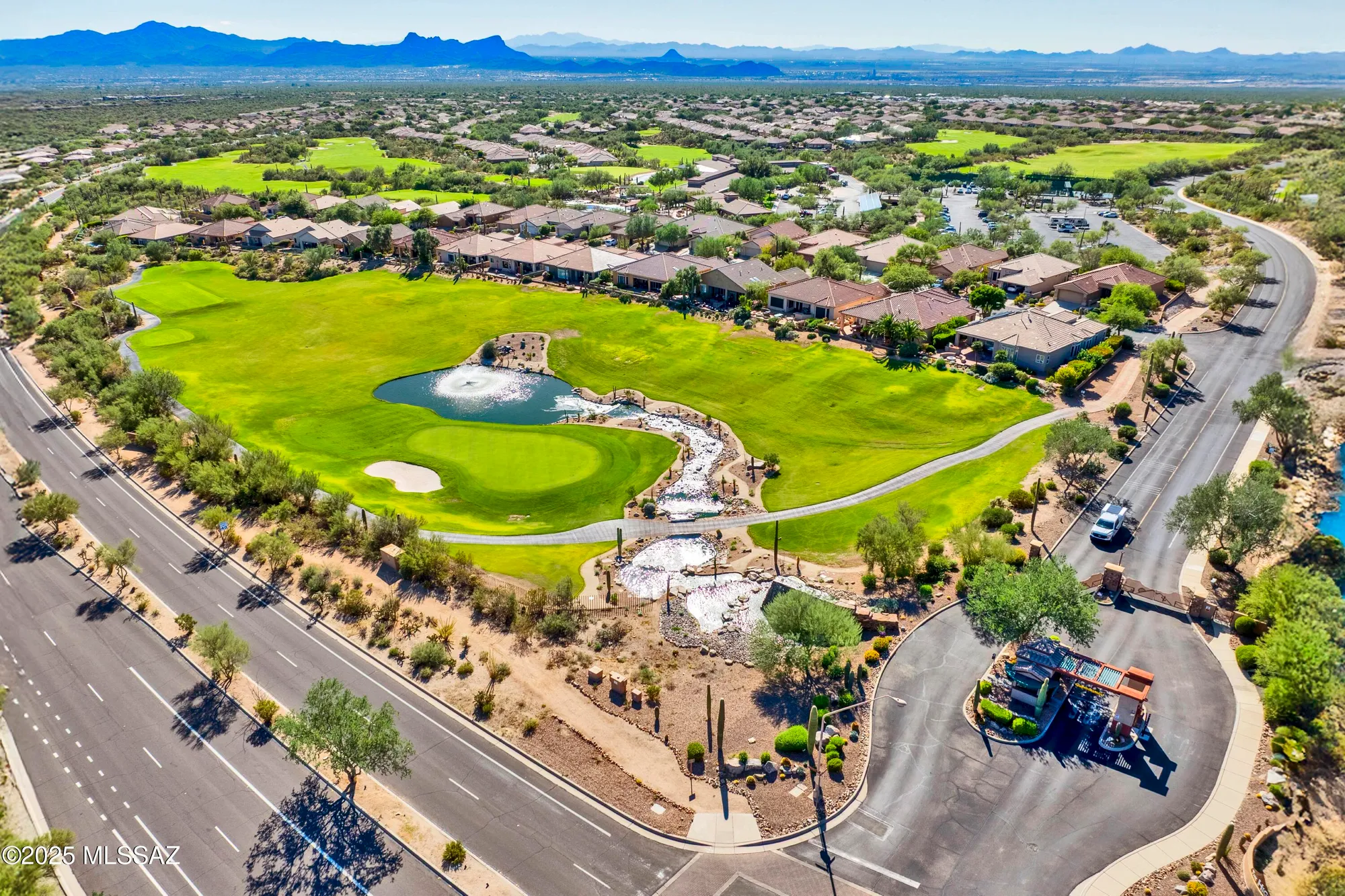 Property Slideshow image 29 of 37 | 12979 n desert flora ln, Marana, AZ, 85658