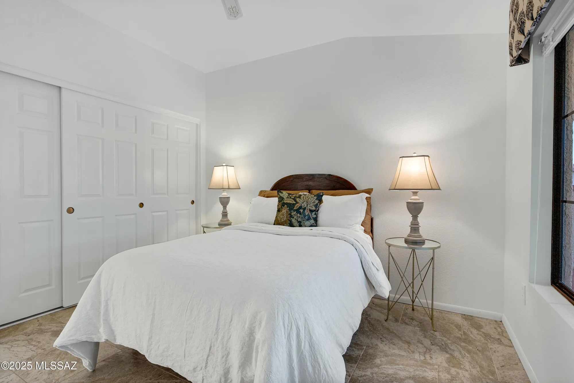 Property Slideshow image 28 of 34 | 826 e desert glen dr, Oro Valley, AZ, 85755