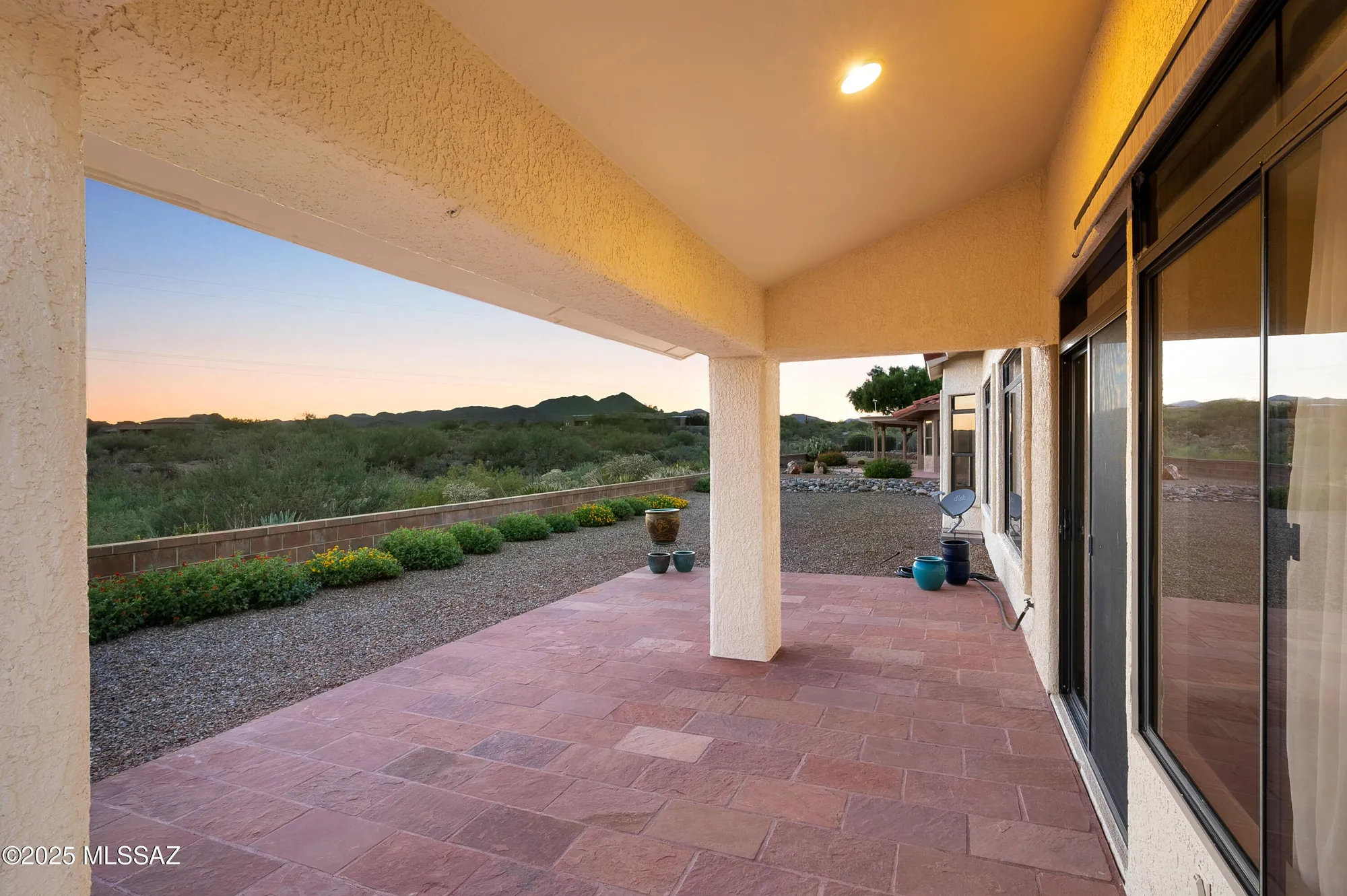 Property Slideshow image 31 of 34 | 826 e desert glen dr, Oro Valley, AZ, 85755