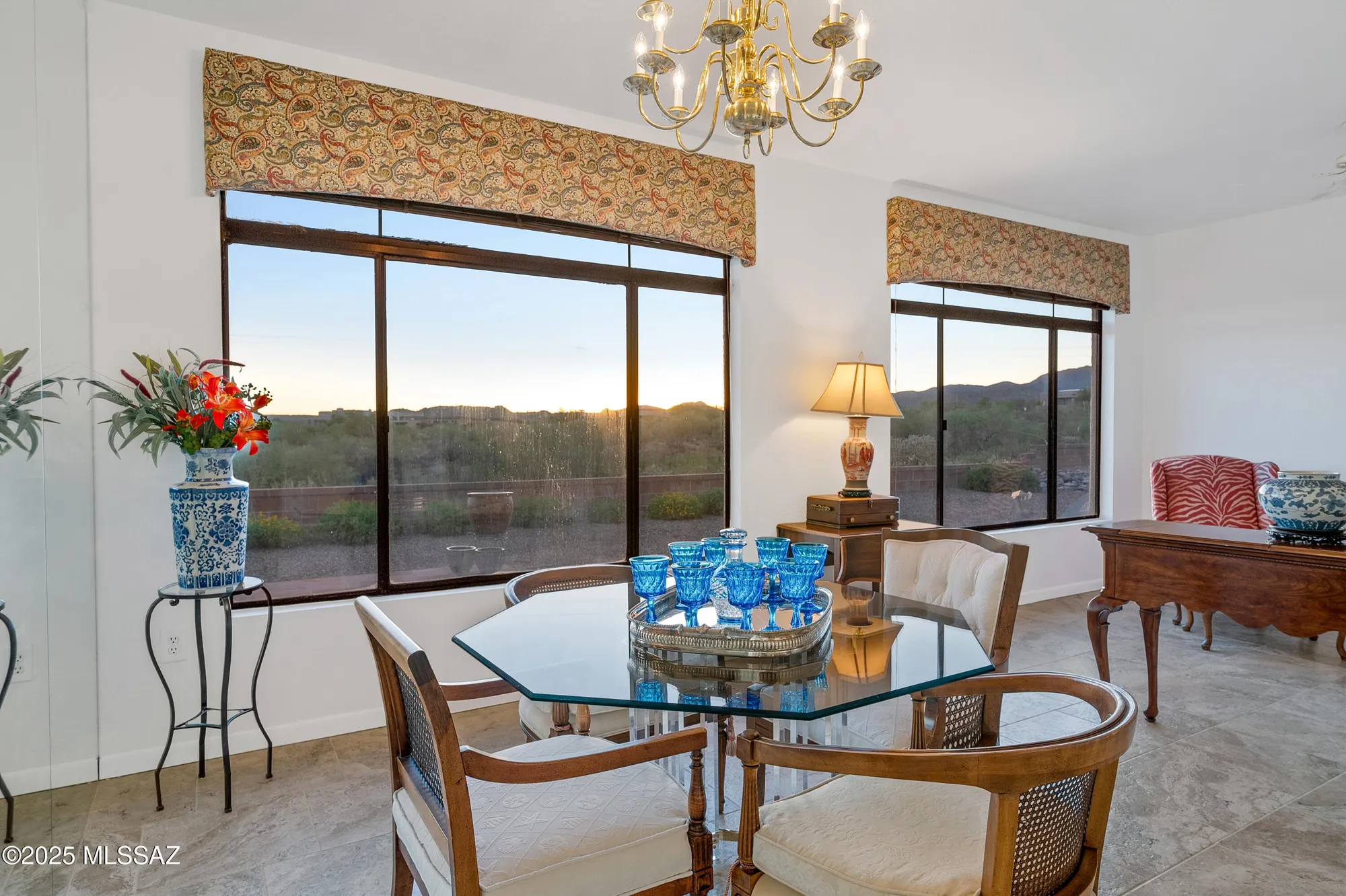 Property Slideshow image 14 of 34 | 826 e desert glen dr, Oro Valley, AZ, 85755