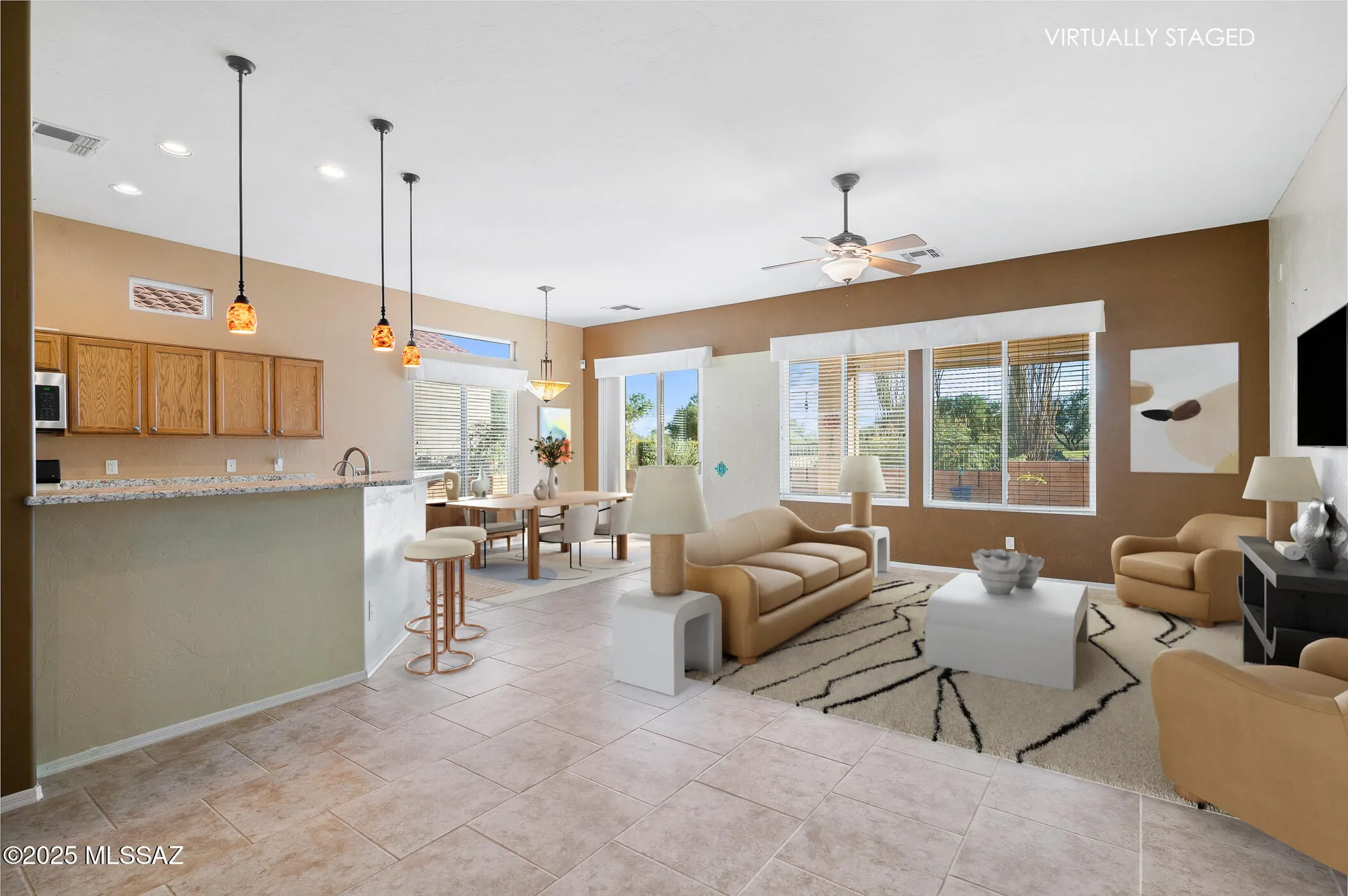 Property Slideshow image 4 of 30 | 336 w sunrise vista dr, Green Valley, AZ, 85614