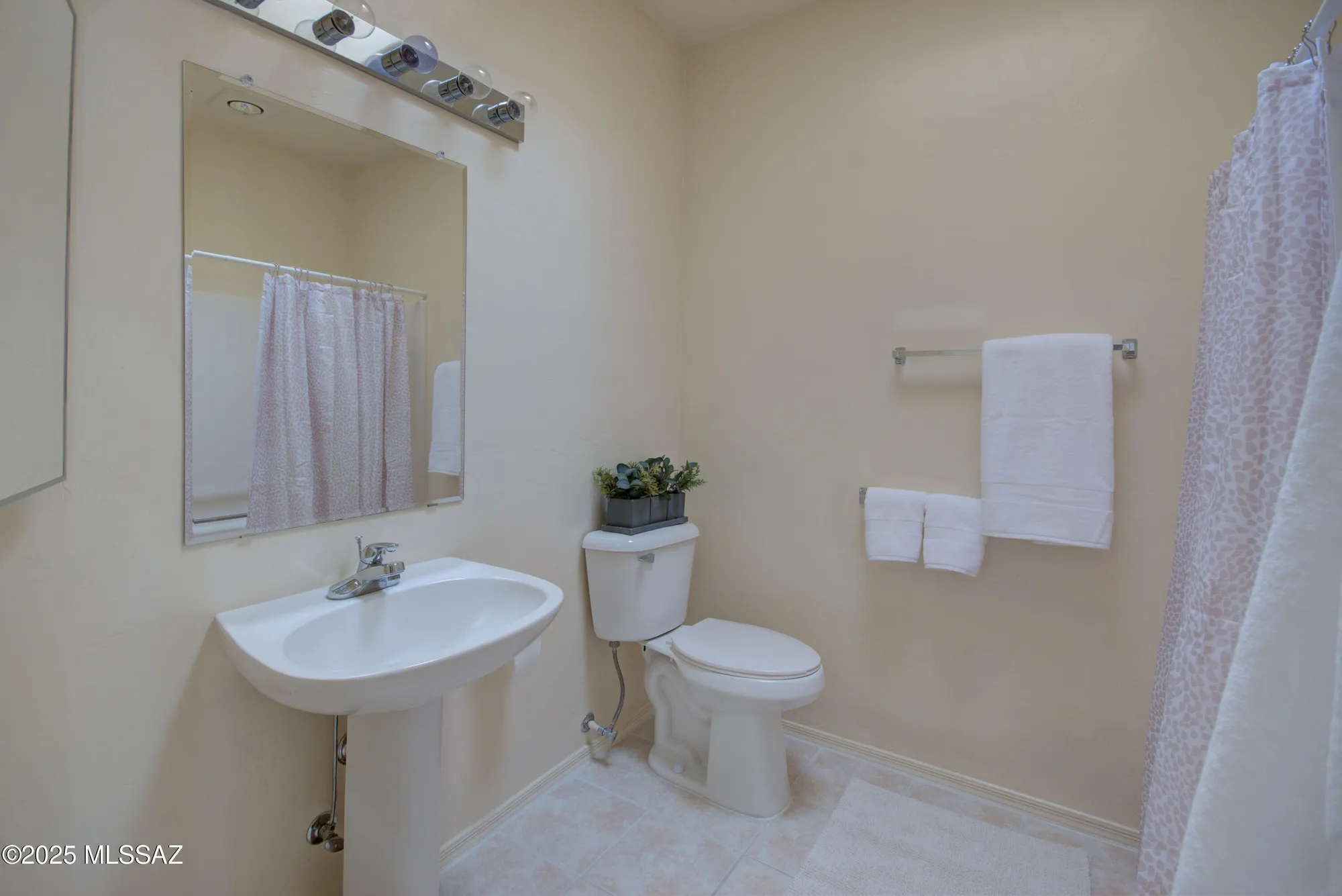 Property Slideshow image 18 of 28 | 3719 s camino del golfista, Green Valley, AZ, 85614