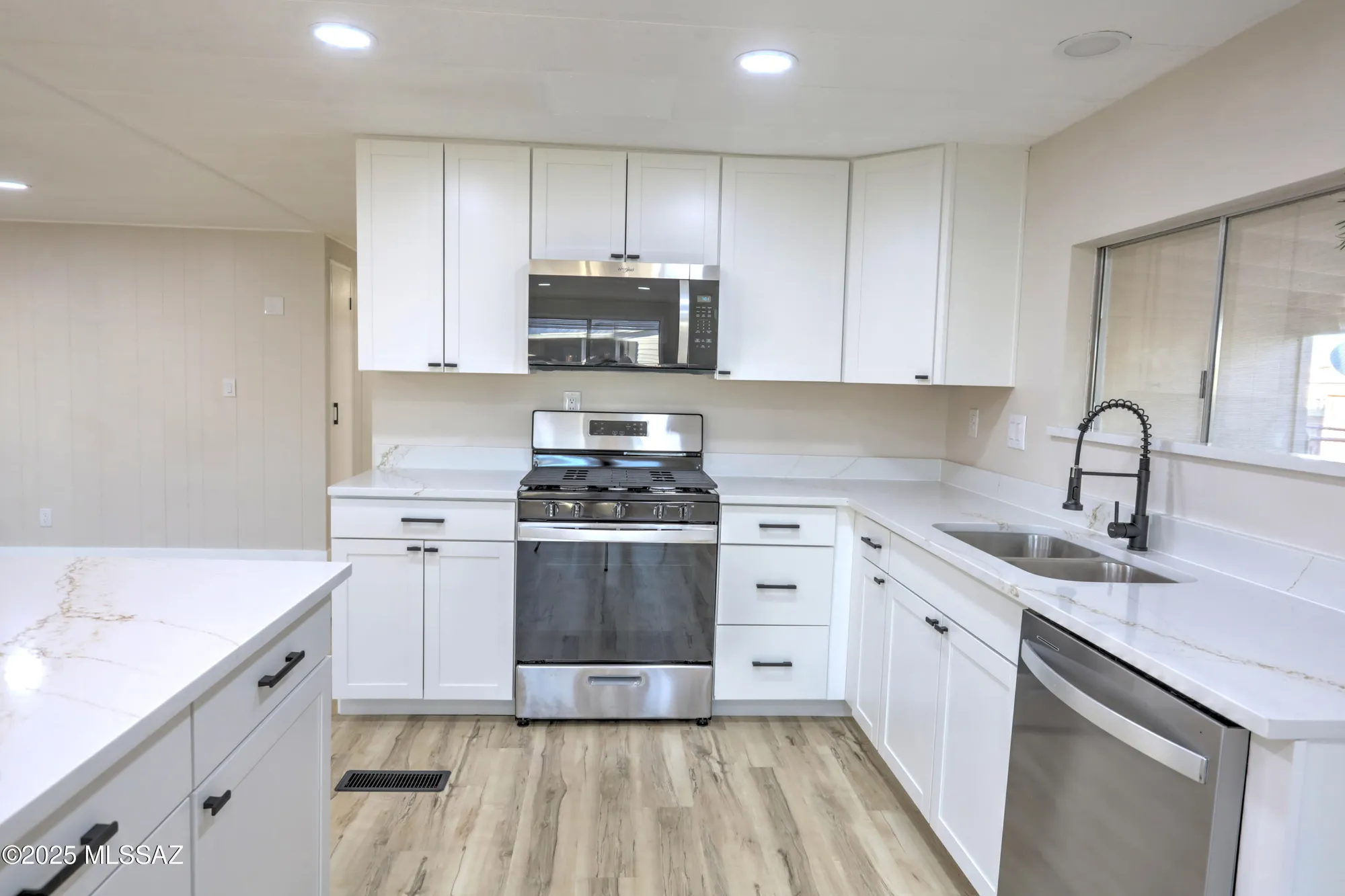 Property Slideshow image 7 of 43 | 42 w pinon dr, Green Valley, AZ, 85614