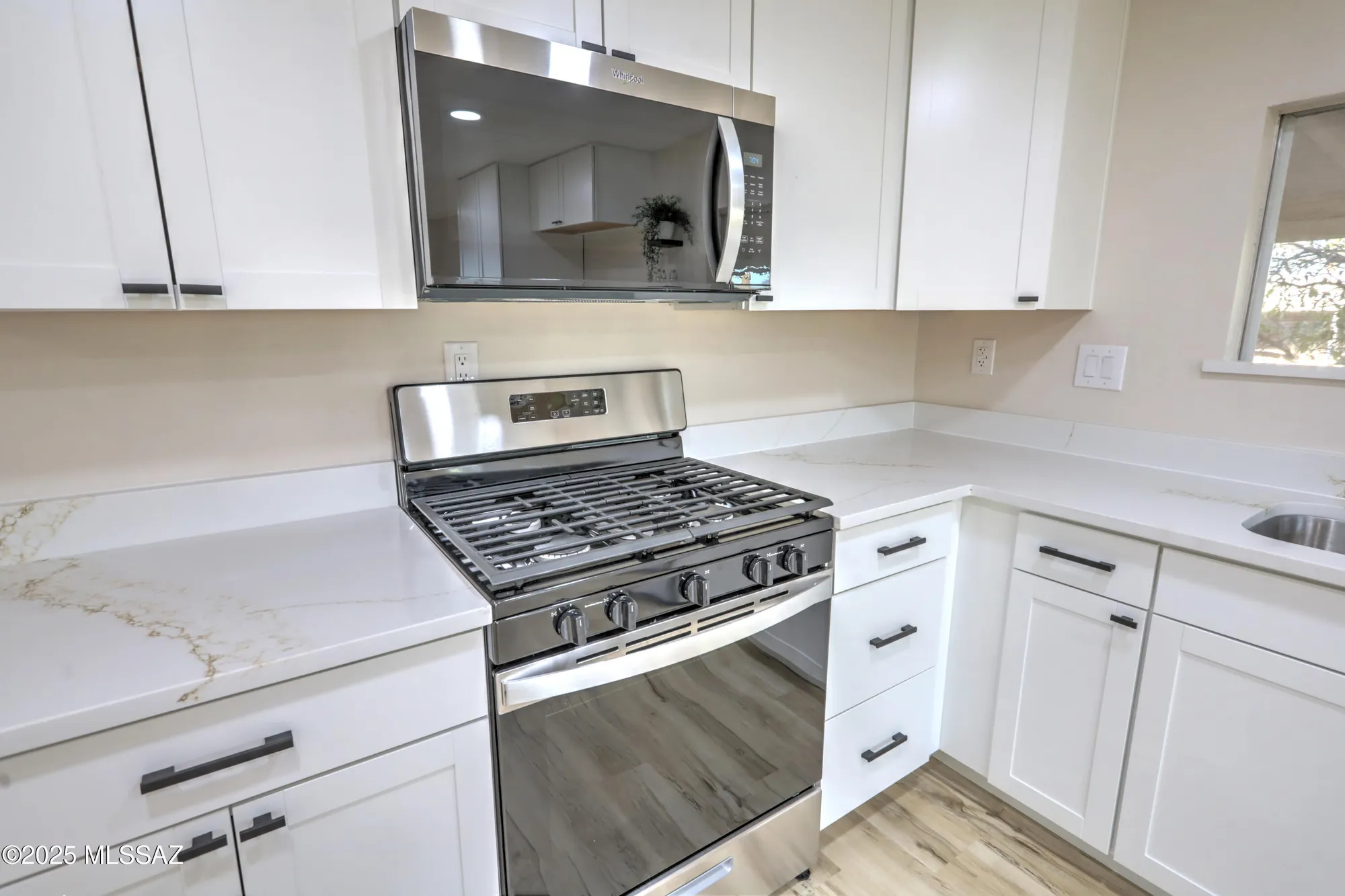 Property Slideshow image 8 of 43 | 42 w pinon dr, Green Valley, AZ, 85614