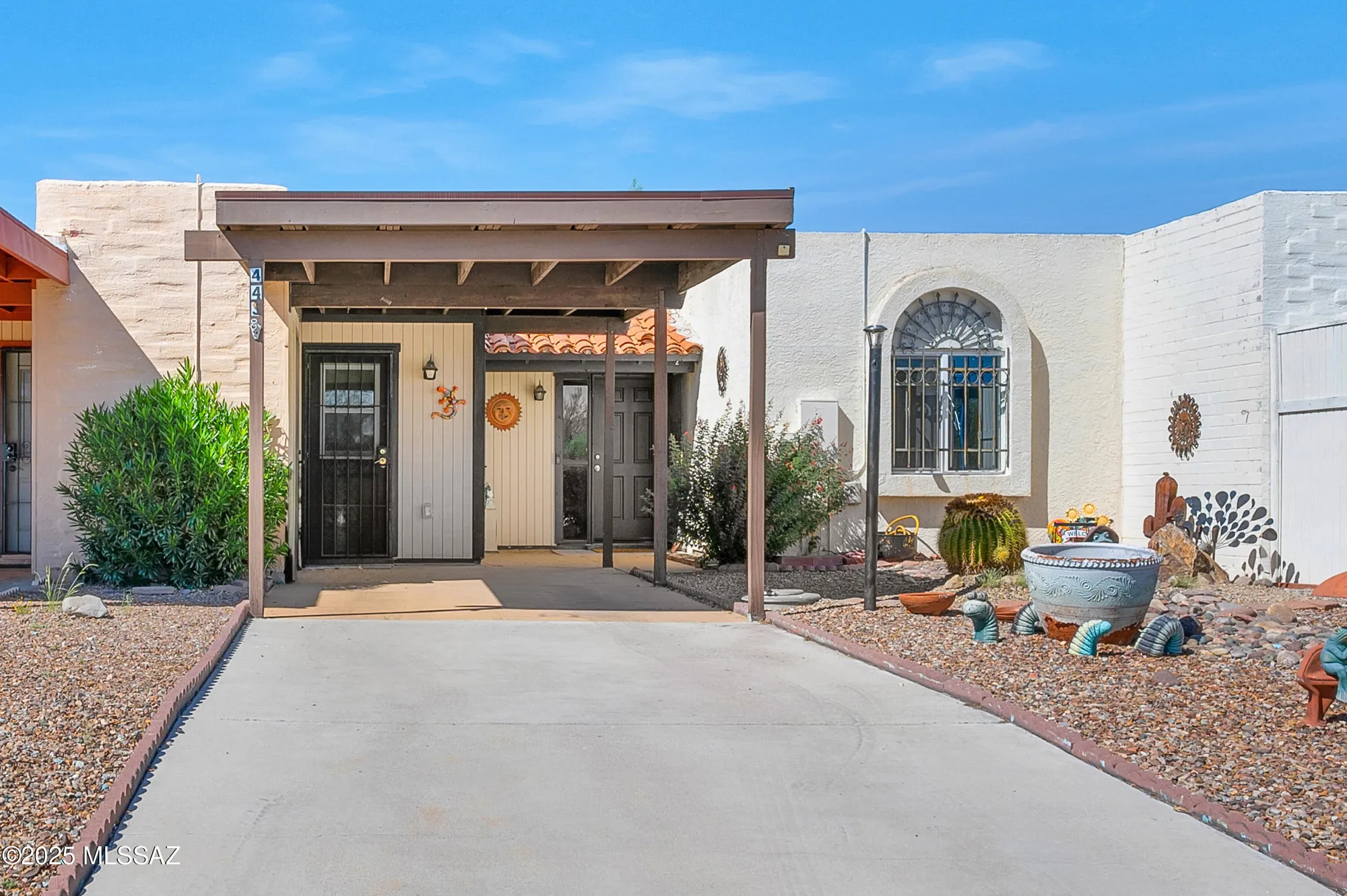 Property Slideshow image 1 of 26 | 443 n calle del chancero, Green Valley, AZ, 85614